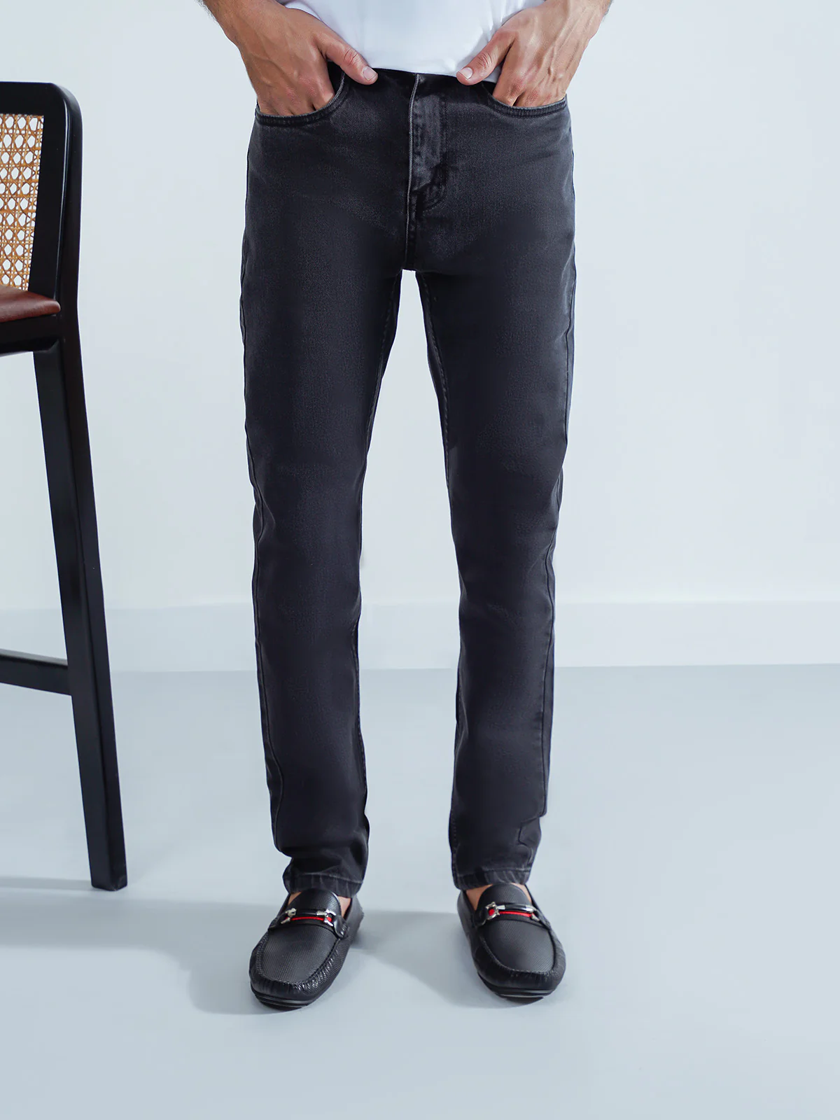 "AIRI" Casual Slim Fit Denim Jeans