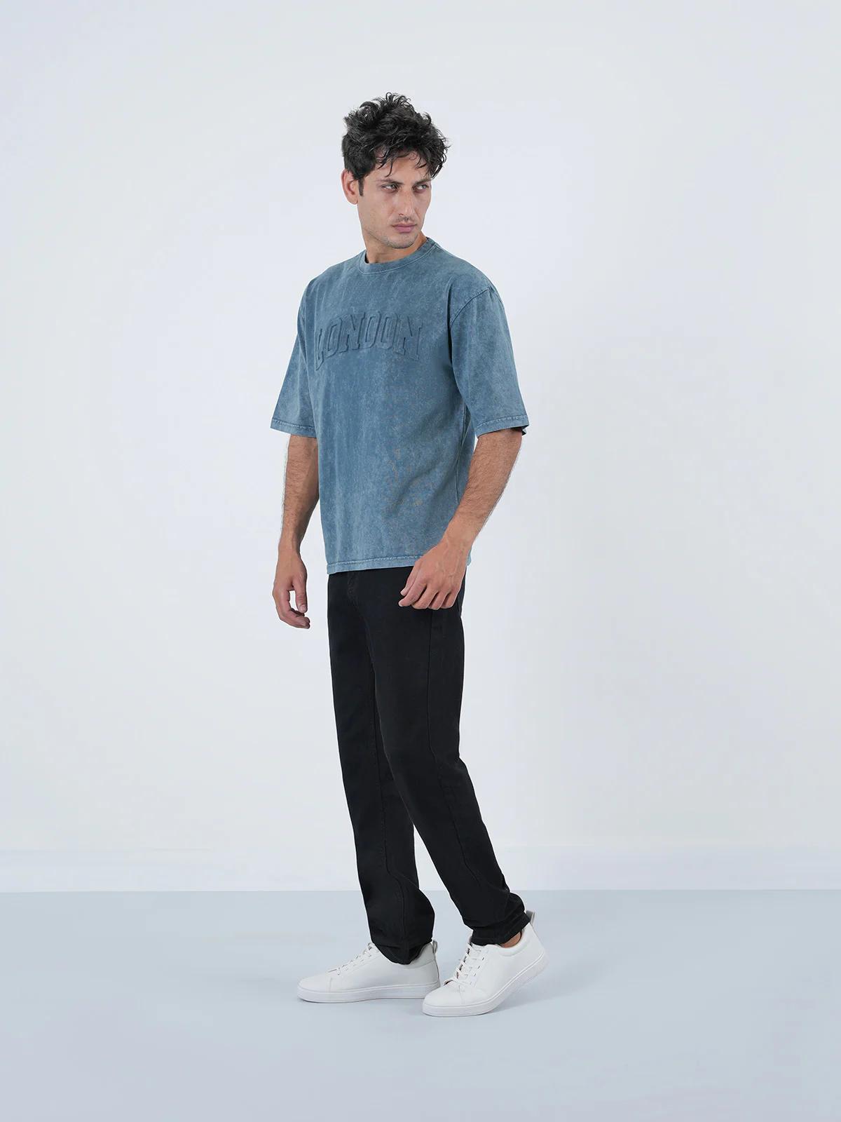 "AIRI" Casual Slim Fit Denim Jeans - Image 3