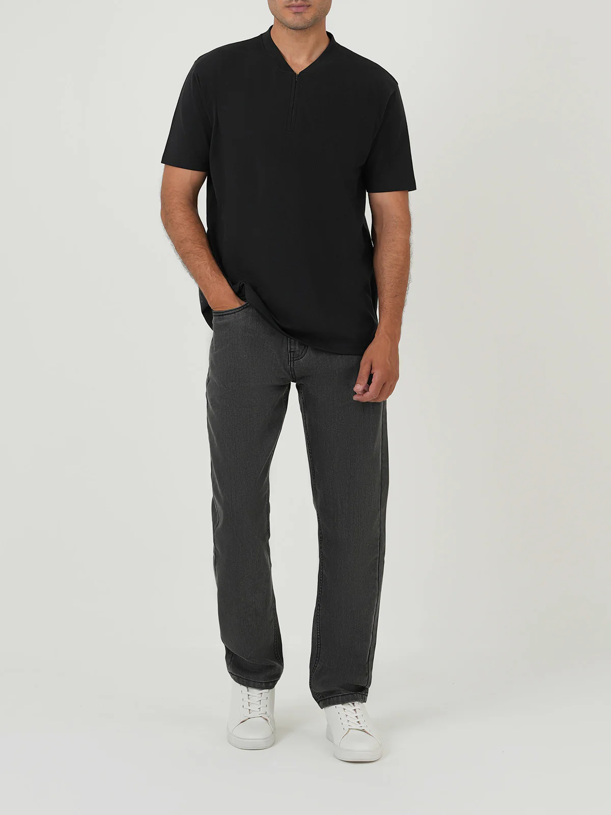 "AKIHIKO" Casual Straight-Fit Denim Jeans - Image 2