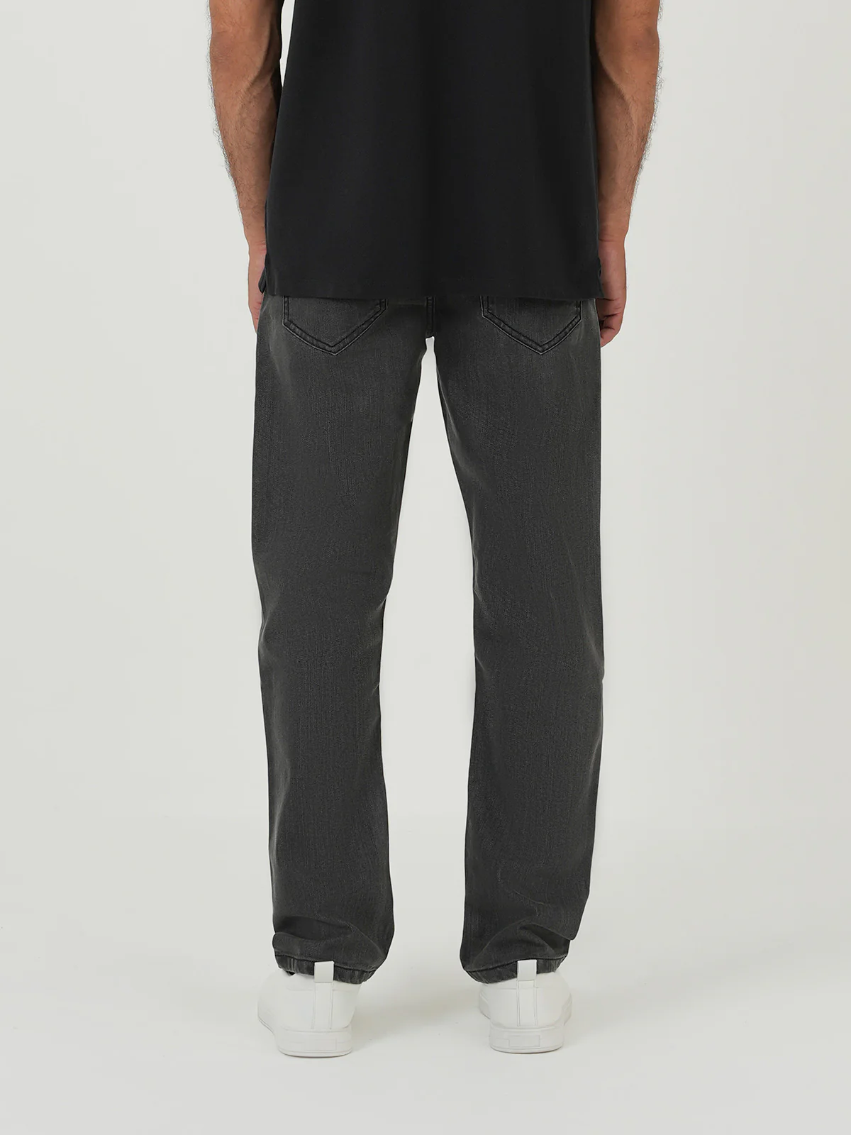 "AKIHIKO" Casual Straight-Fit Denim Jeans - Image 4