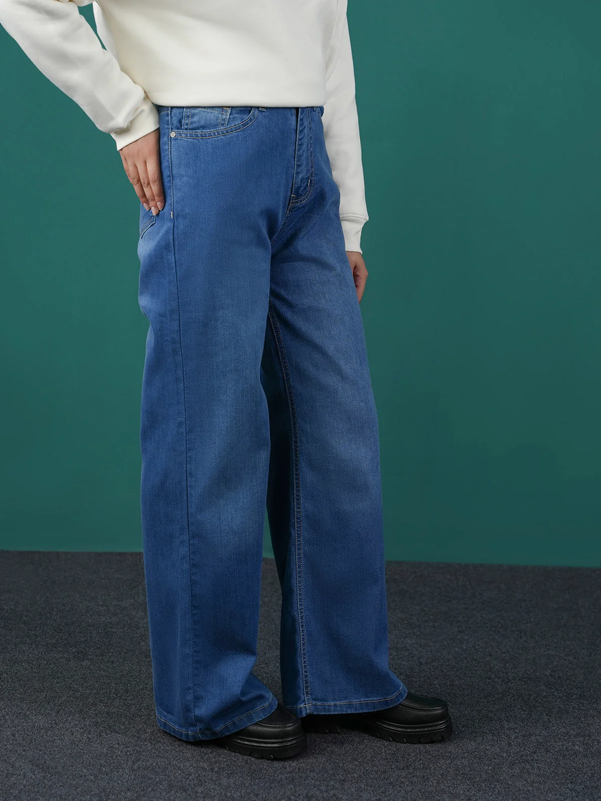 "ALEYDIS" Relaxed Plazo Fit Denim Pant - Image 2
