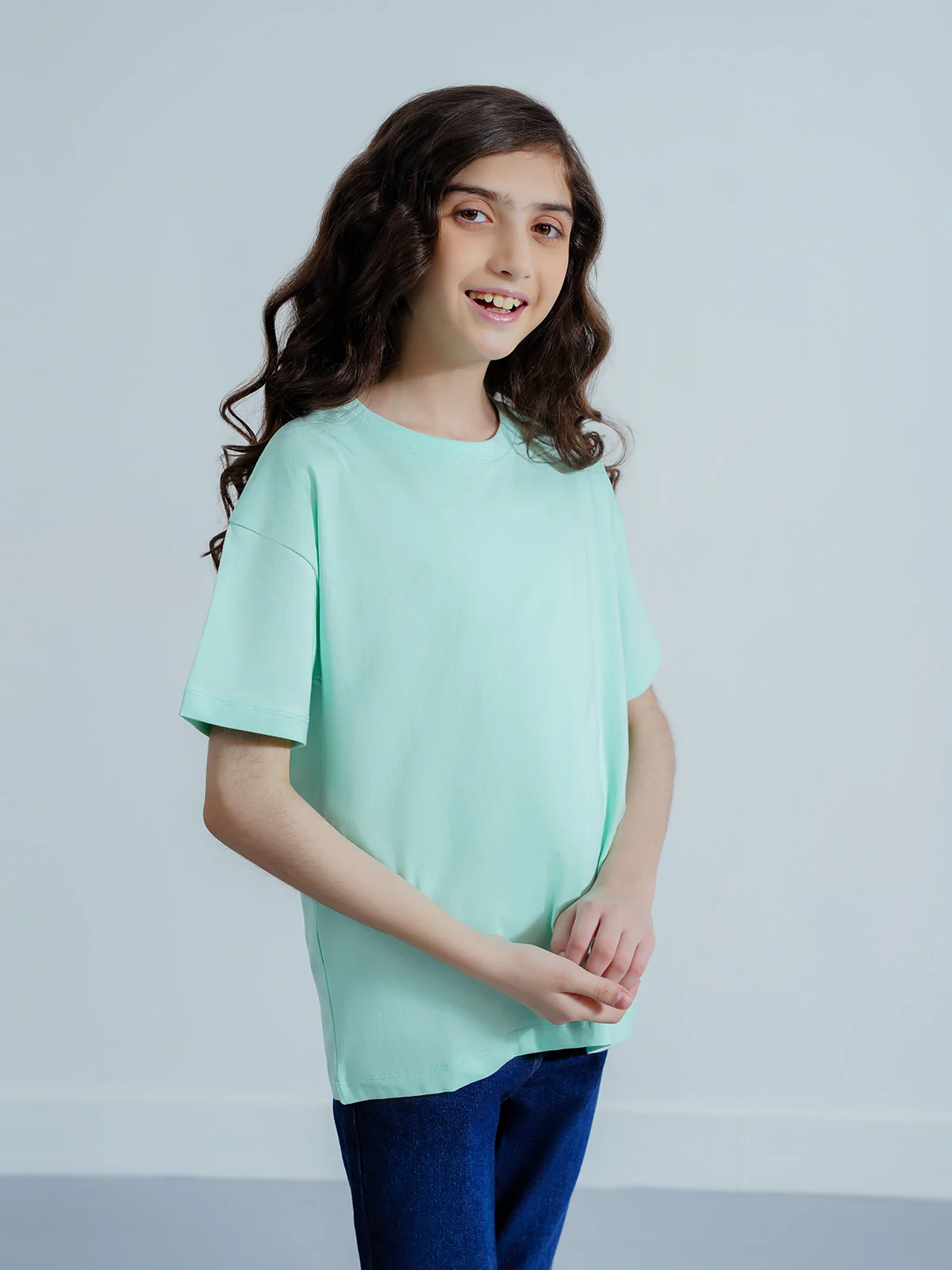 "ALIKAE" Drop Shoulder Basic T-Shirt - Image 2