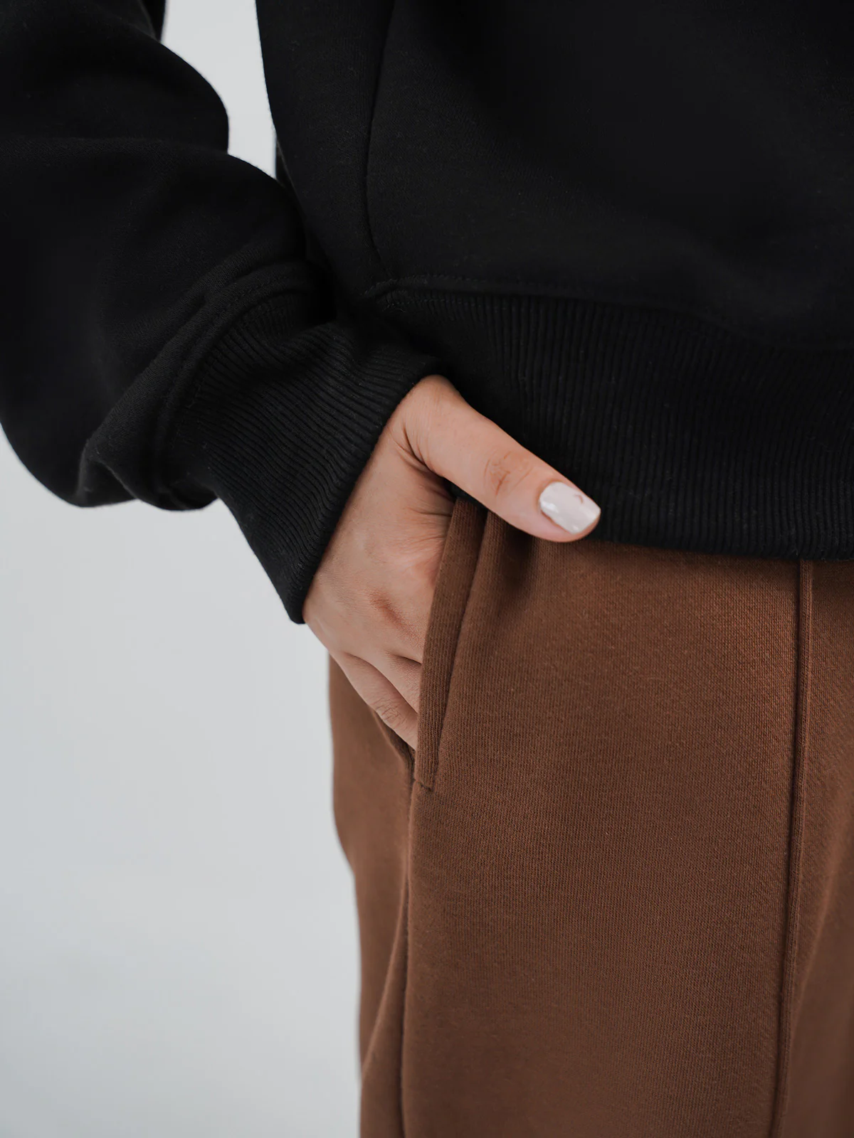 "ALNILAM" Designer Winter Sweatshirt - Image 4