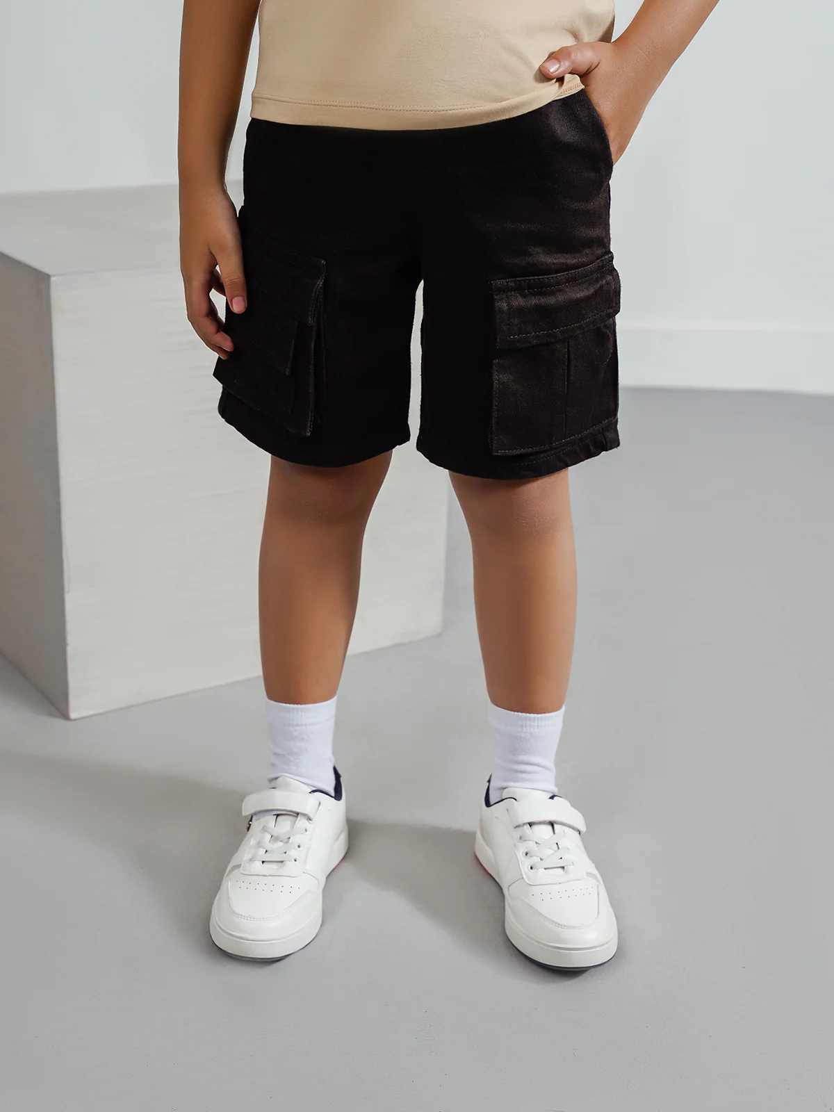 "ANEKO" Cargo Fit Blue Wash Shorts