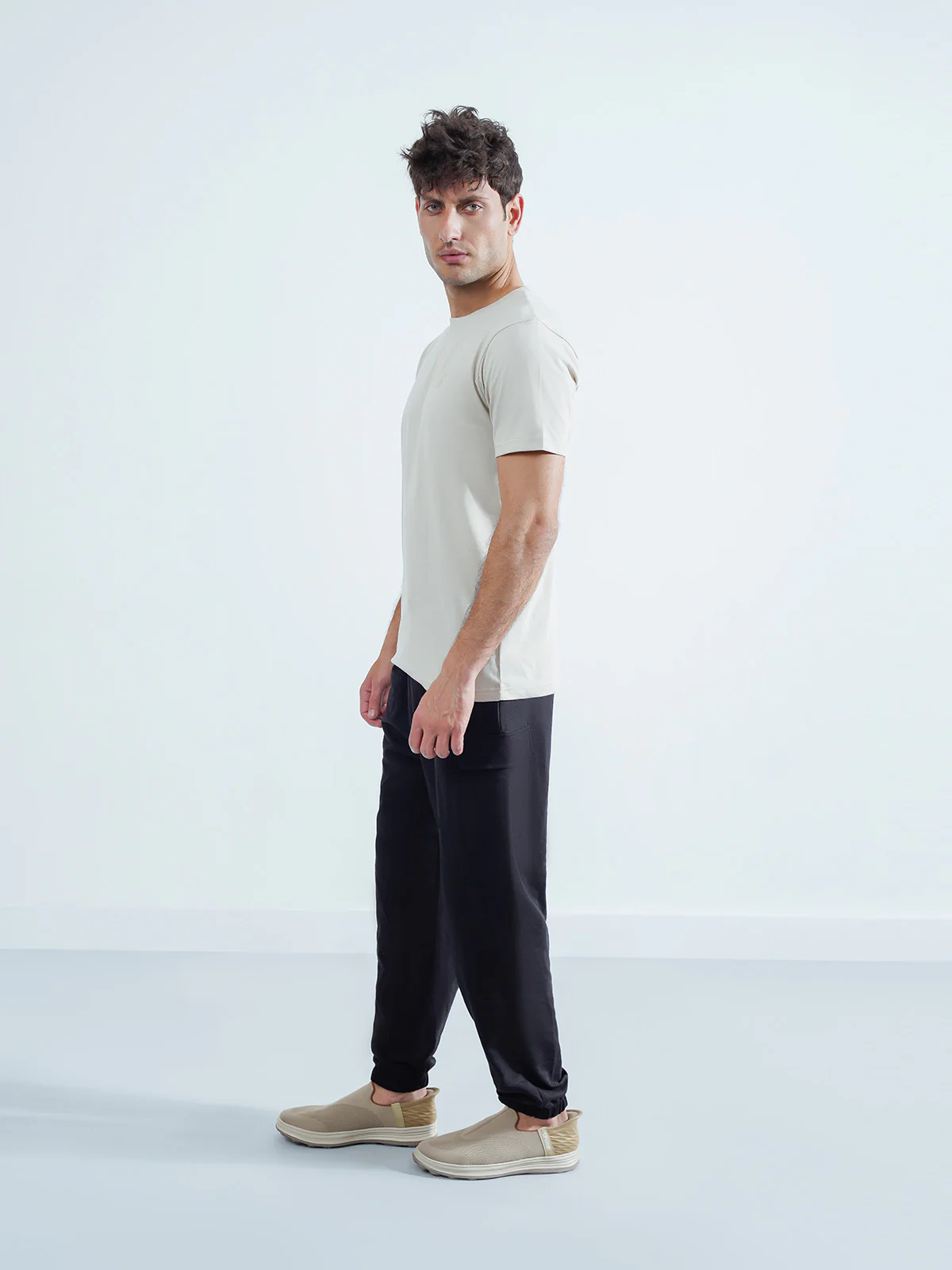 "ANEKO" Comfortable Regular Fit T- Shirt - Image 3