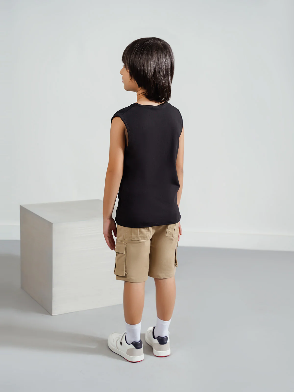 "AOI" Cargo Fit Khaki Shorts - Image 4
