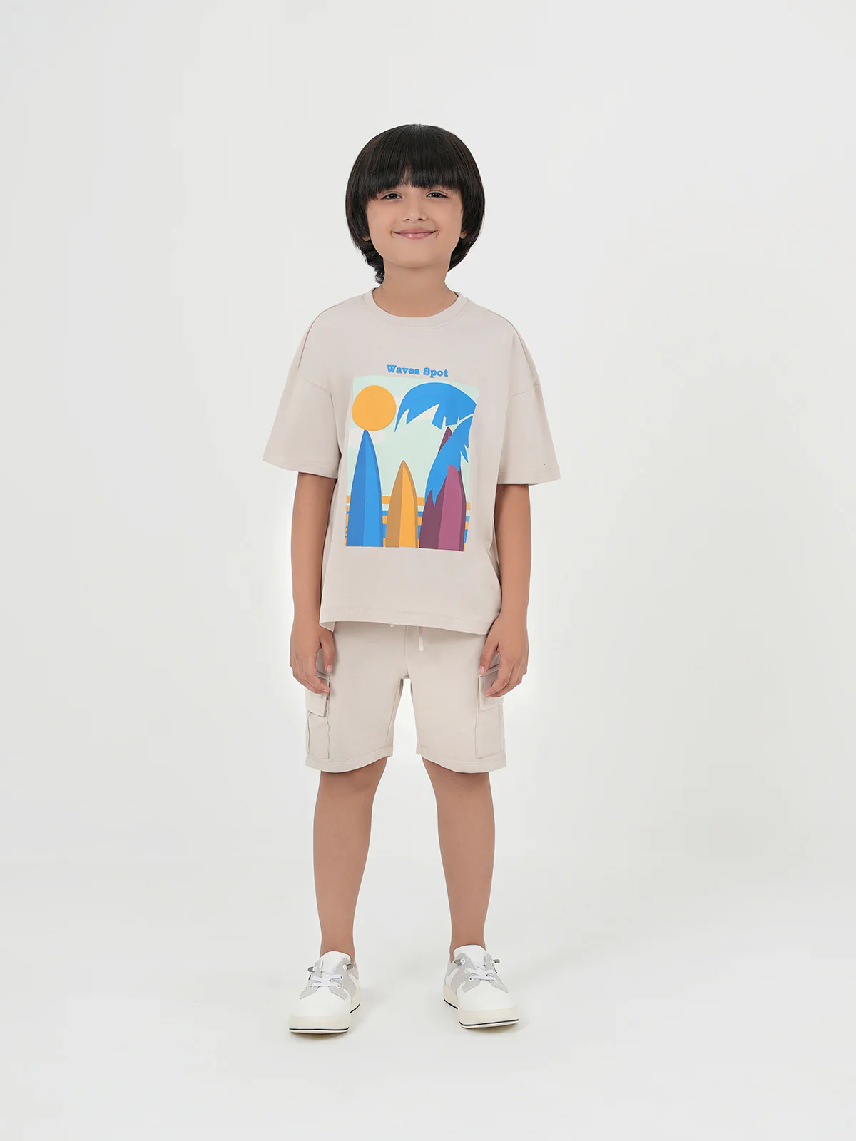 "ARATA" Regular Fit Cut & Sew Shorts - Image 2