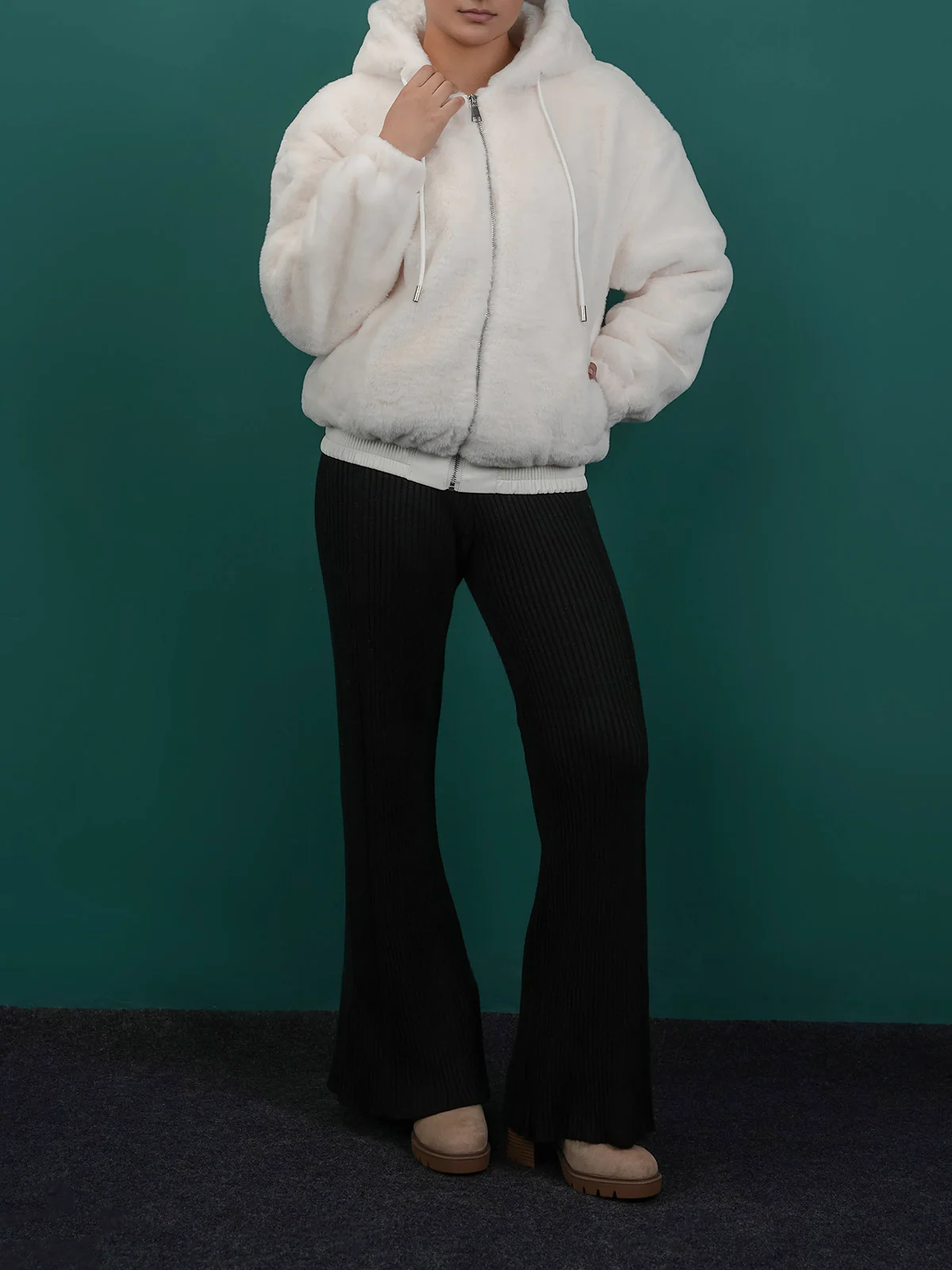 "ARTURO" Cozy Basic Regular Fit Hoodies - Image 2