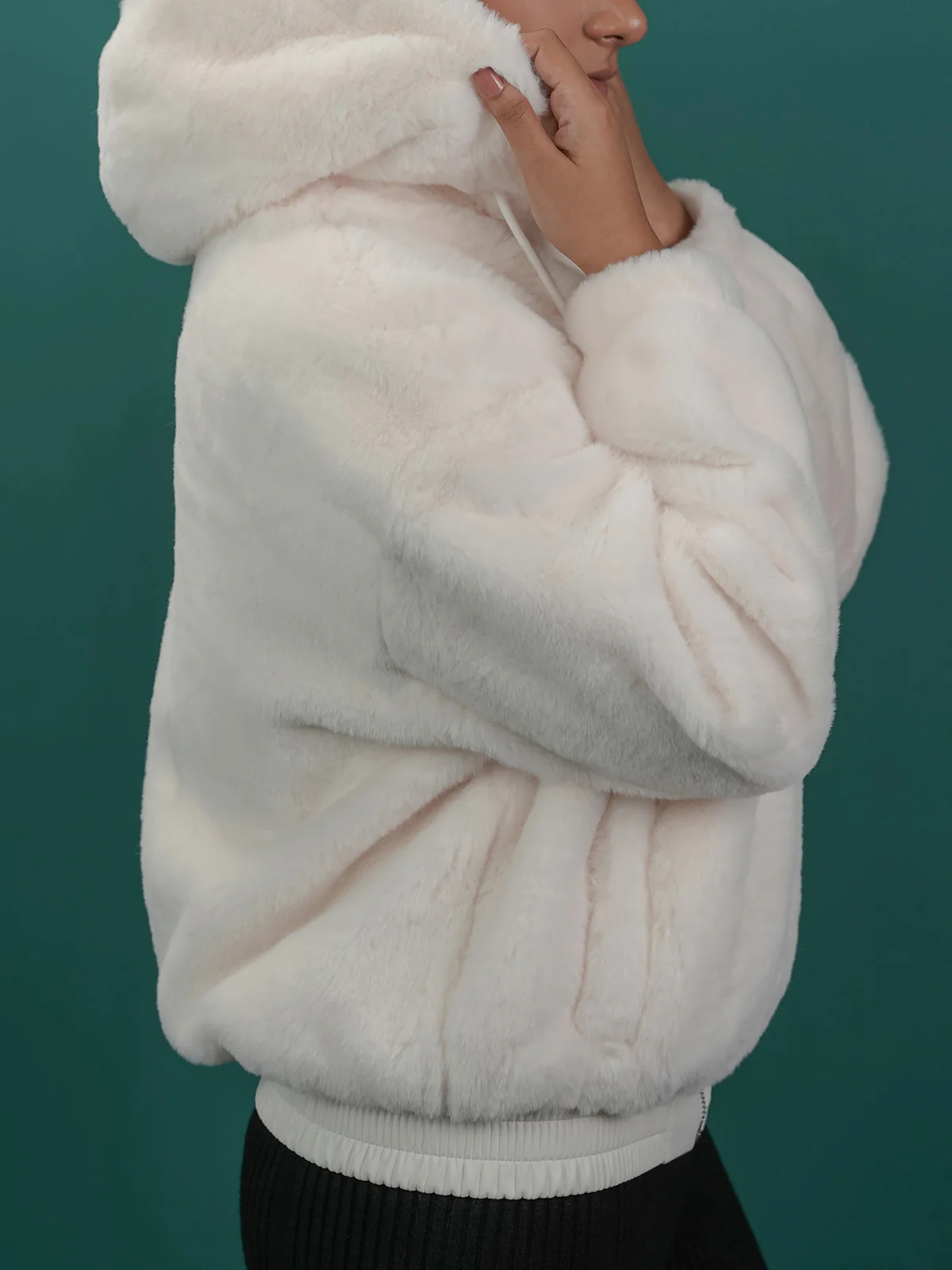 "ARTURO" Cozy Basic Regular Fit Hoodies - Image 6