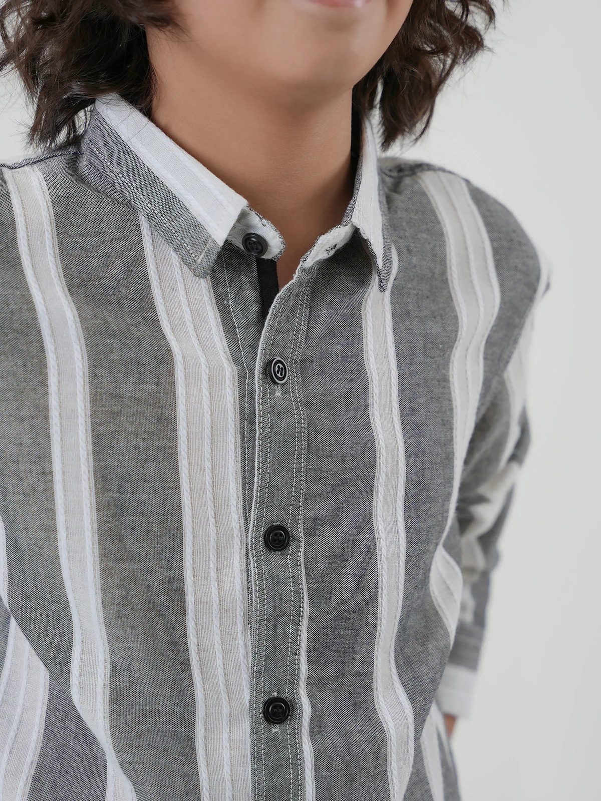 "ARWEL" Lining Regular Fit Casual Shirt - Image 4