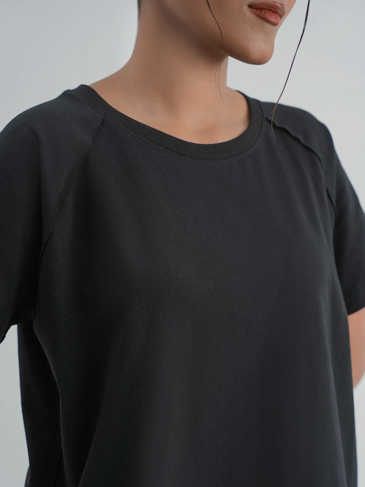 "AURELY" Cropped Raglan Sleeves T-Shirt - Image 3
