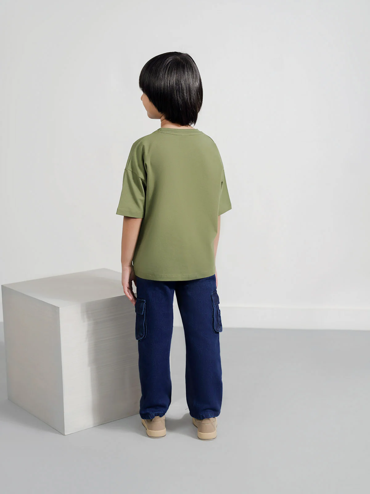 "AYAMI" Cargo Fit Denim Jeans - Image 4