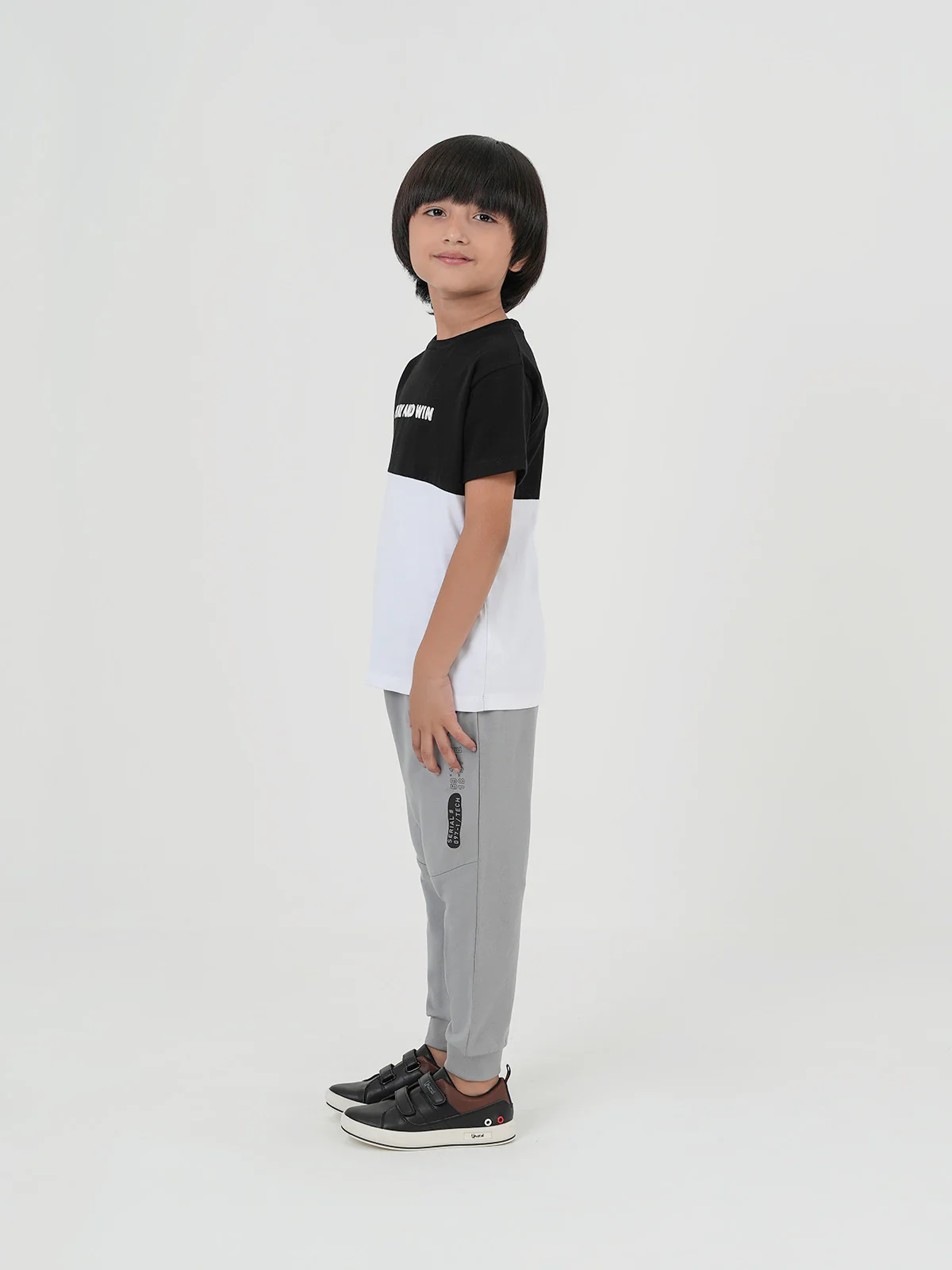 "AYUMI" Regular Fit Contrast T-Shirt - Image 3
