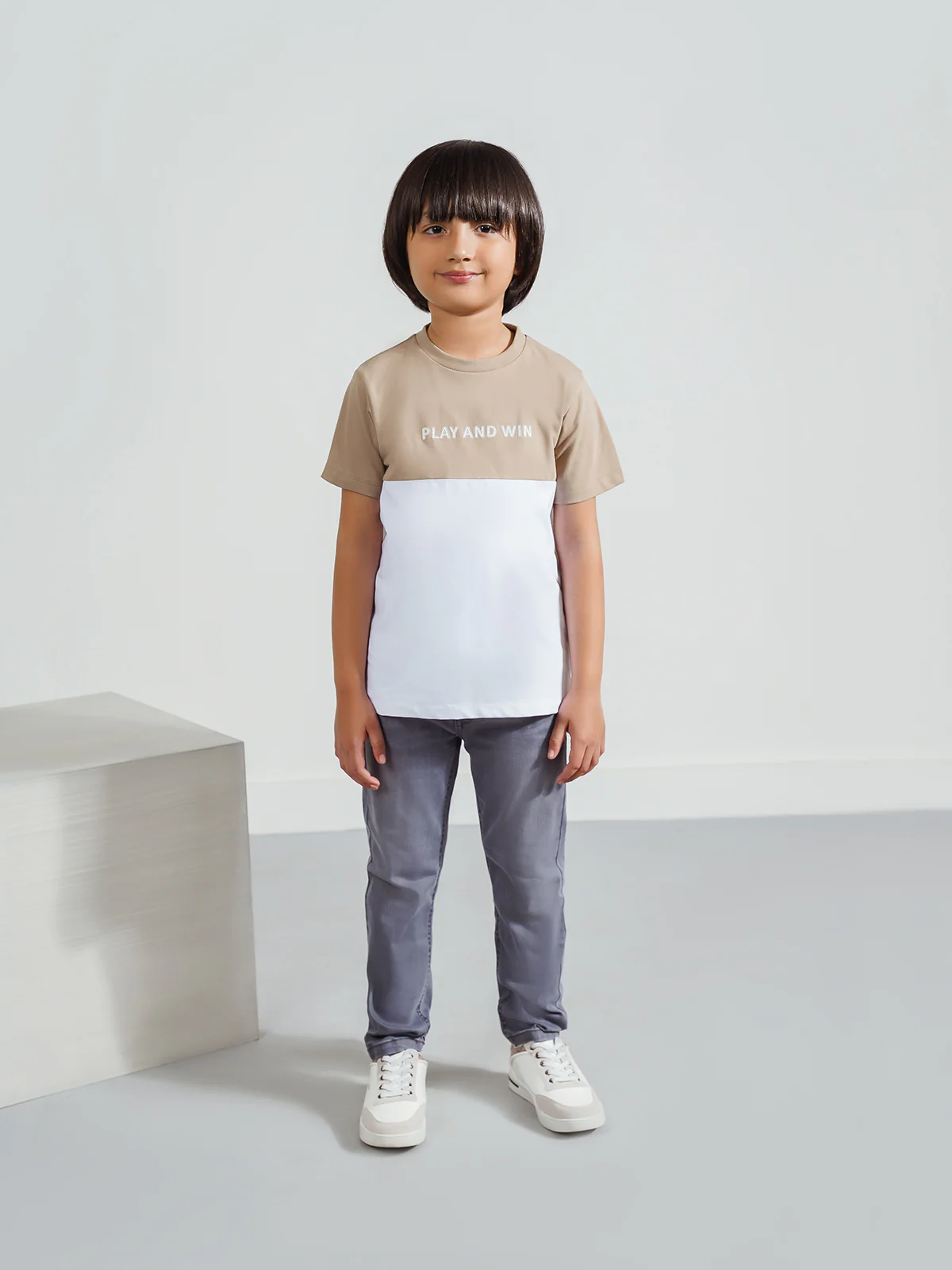 "AYUMI" Regular Fit Contrast T-Shirt