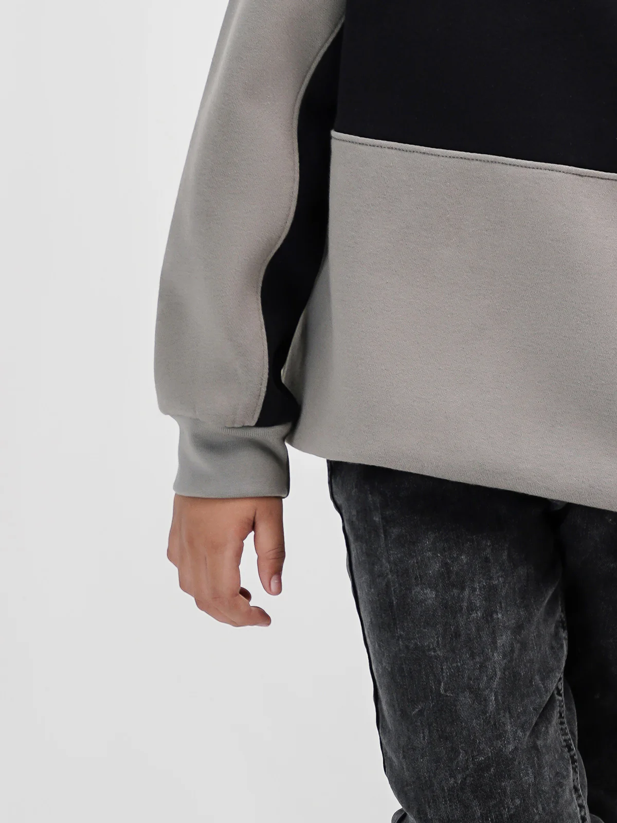 "AZURE" Crew Neck Sweatshirt - Image 4