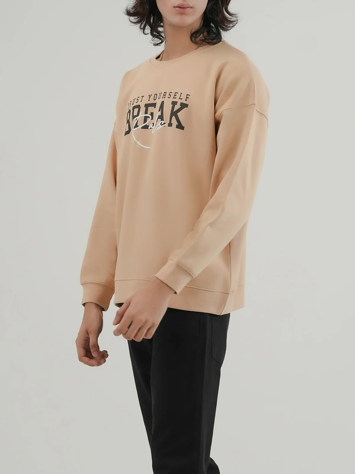 "BONNIE" Casual Graphic Fleece Sweatshirt - Image 3