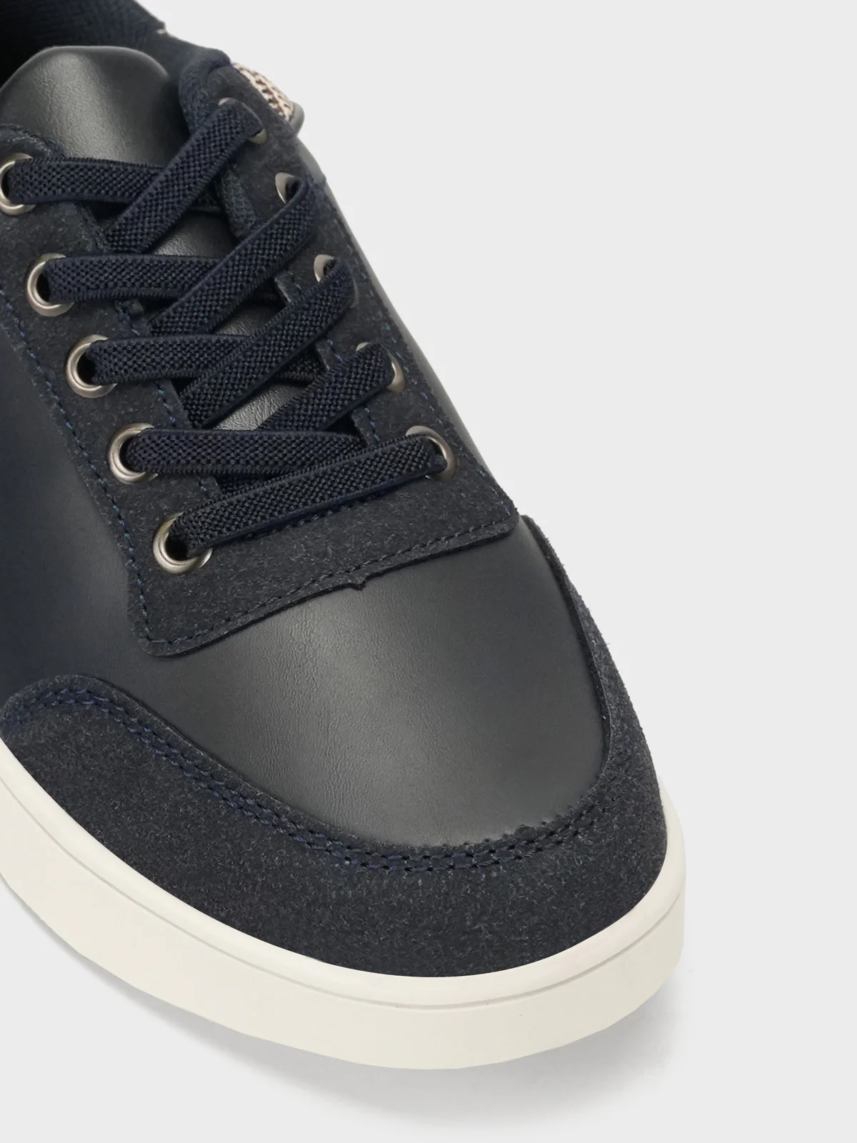 Boys "AMMON" Casual Sportswear Trainers - Image 4