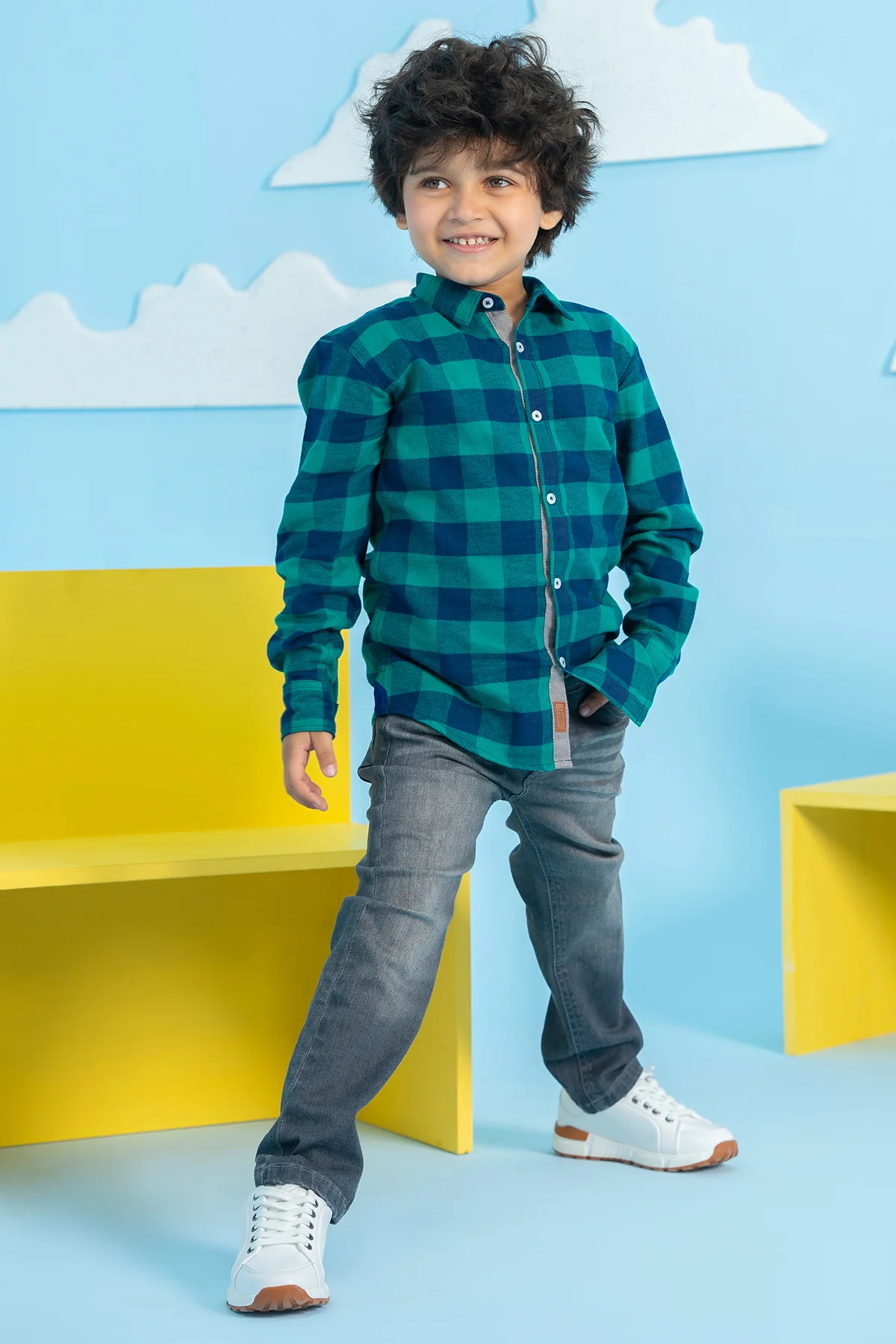 "NIZAR" Casual Denim Pant - Image 3