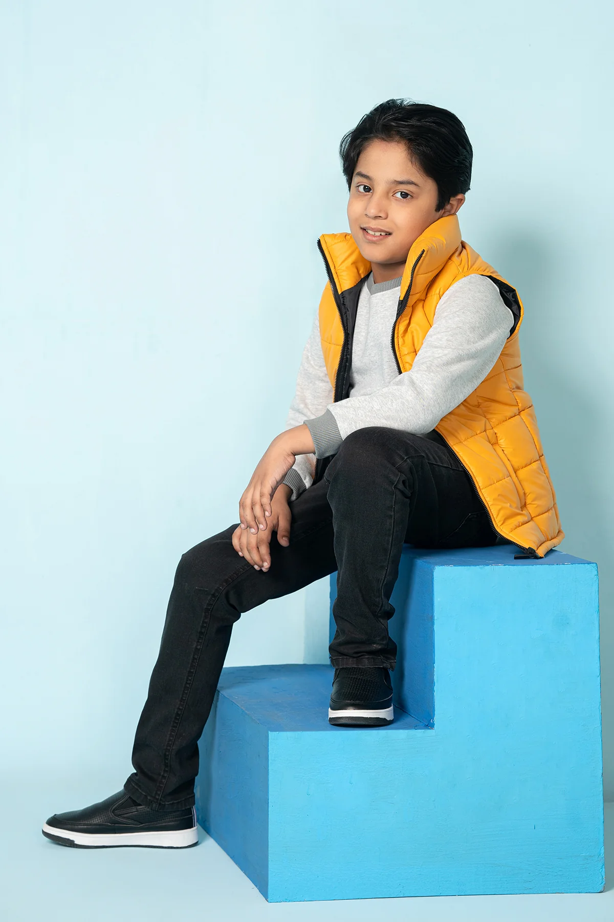"NIZAR" Casual Denim Pant - Image 3