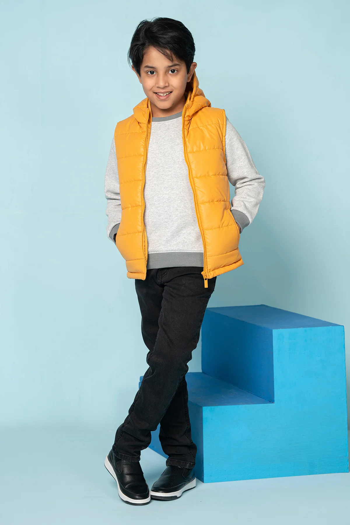 "XENIA" Sleeveless Puffer Jacket - Image 2