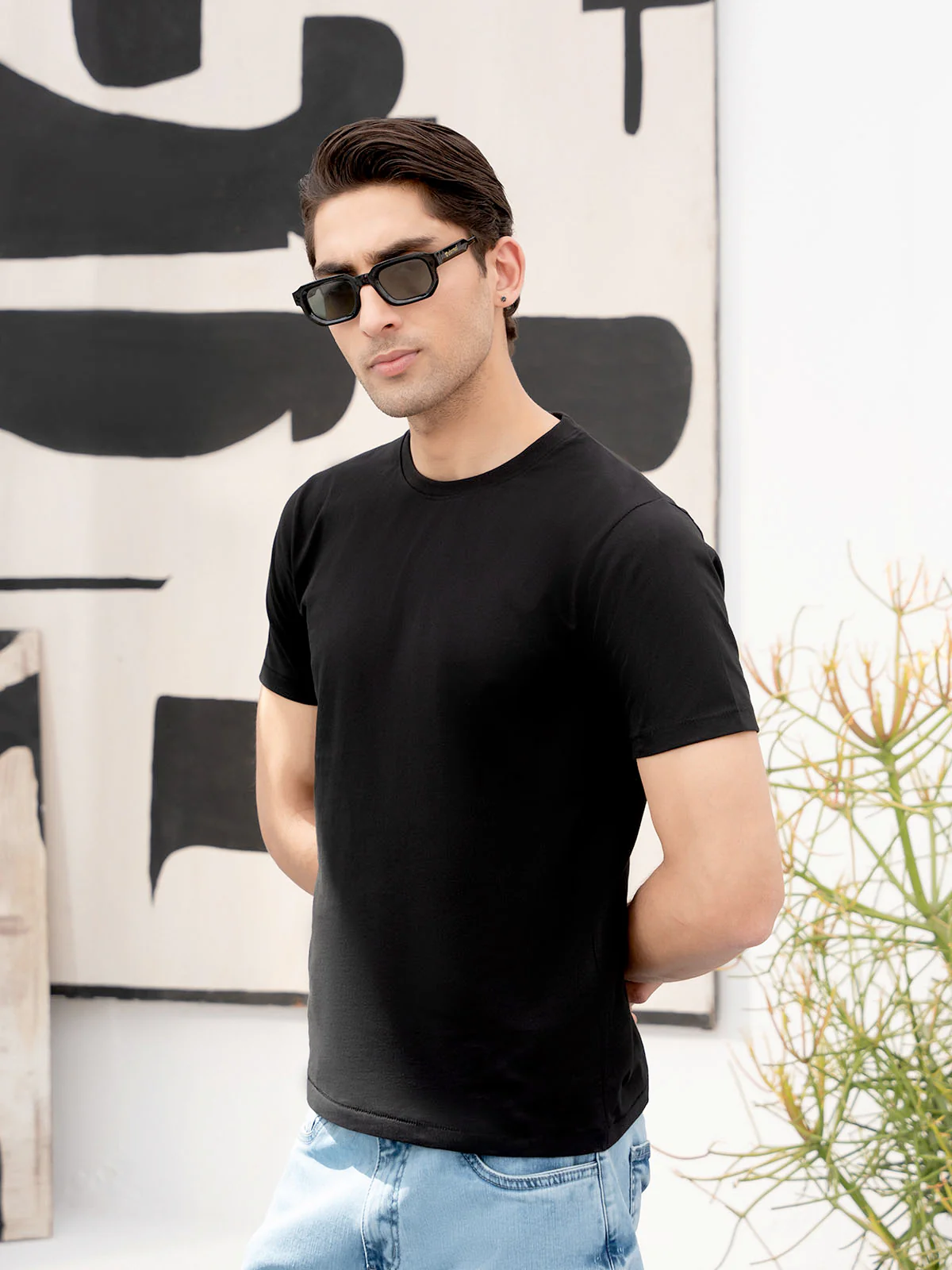 "BRAM" Regular Fit Basic T-Shirt