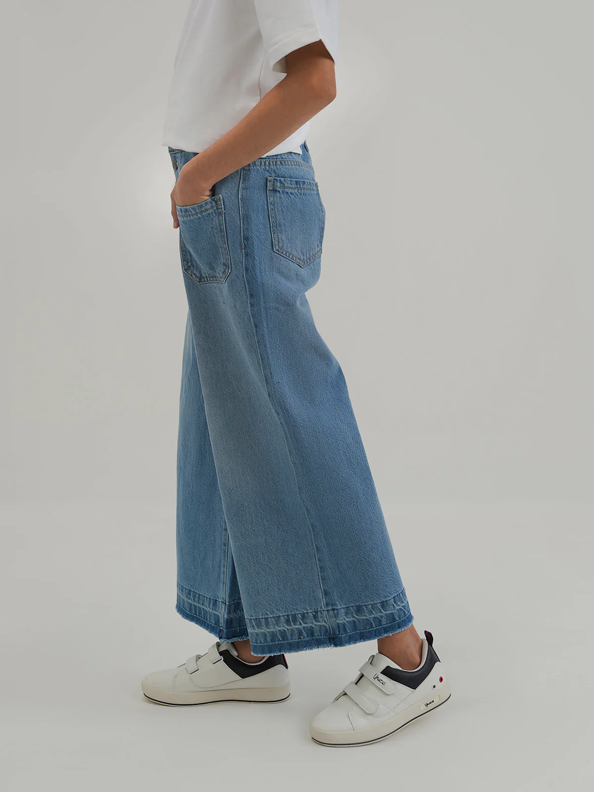 "BUNEM" Relaxed Look Denim Pant - Image 2