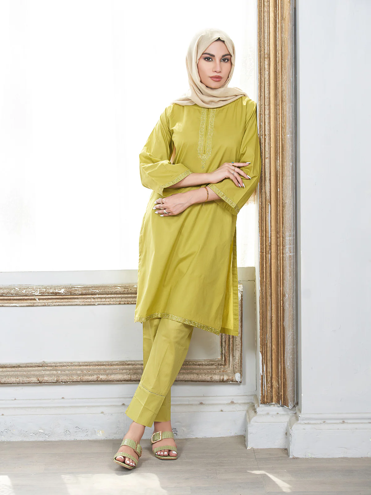 "CAMREN" Casual Plain Cambric Two Piece Suit - Image 4