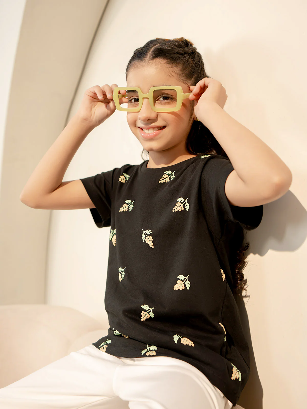 "CECILY" Graphic Regular Fit T-Shirt