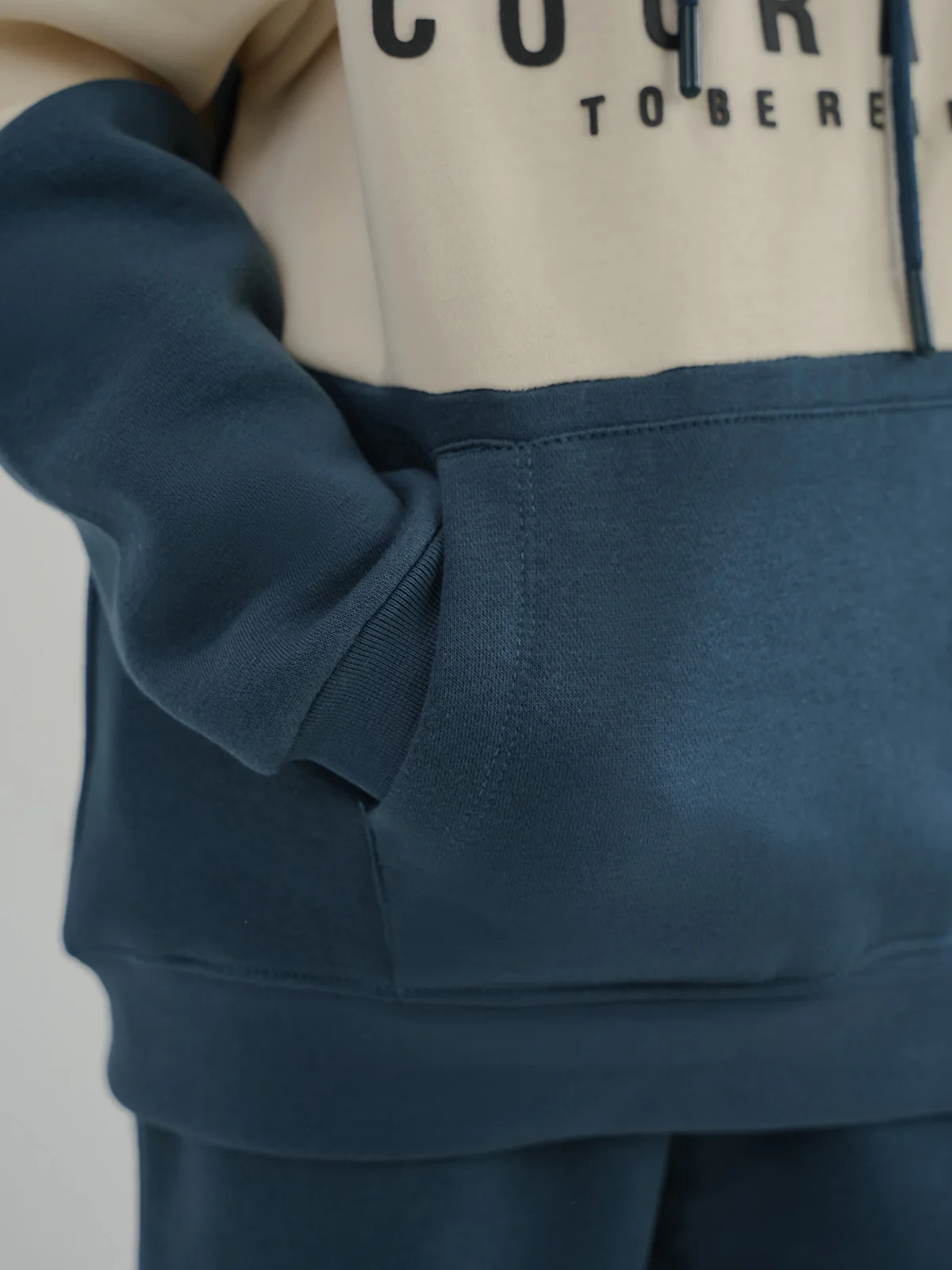 "CICADE" Easy to Wear Fleece Tracksuit - Image 5