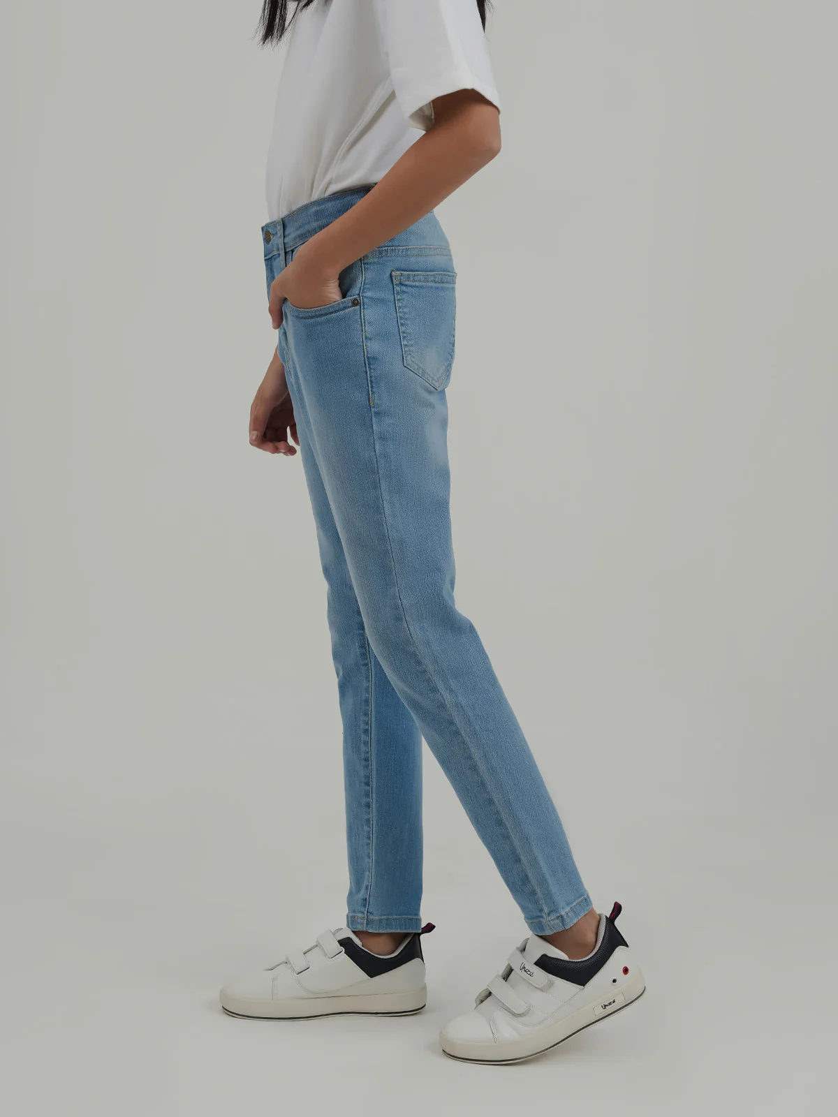 "COHEN" Comfort Slim Fit Denim Pants - Image 2