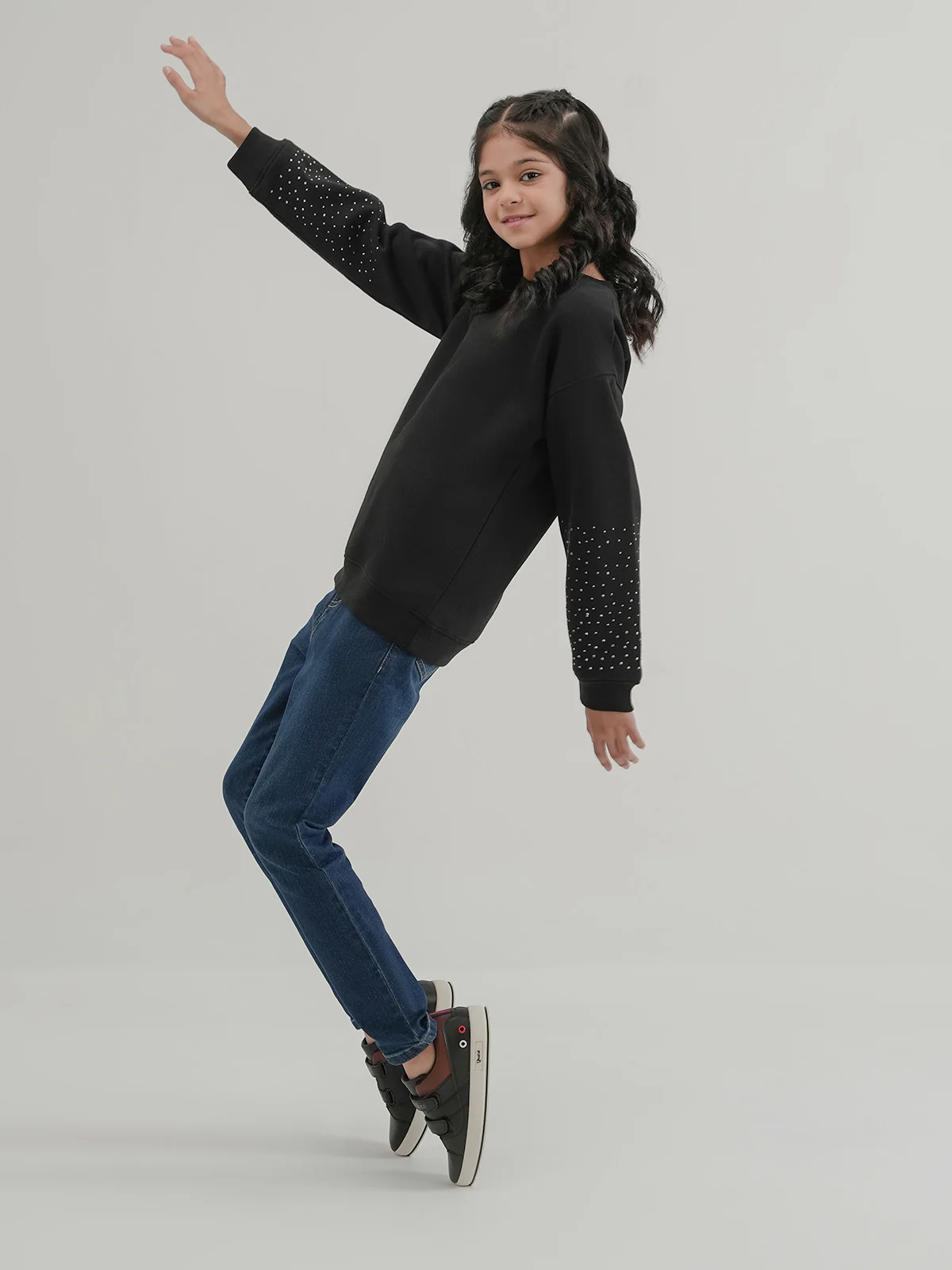 "CYPRIEN" Warm Graphic Fleece Sweatshirt - Image 2