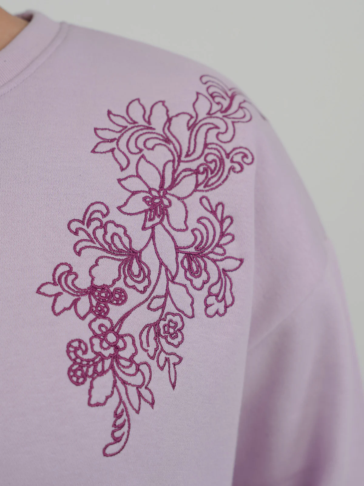 "EAMON" Unique Graphic Fleece Sweatshirt - Image 6
