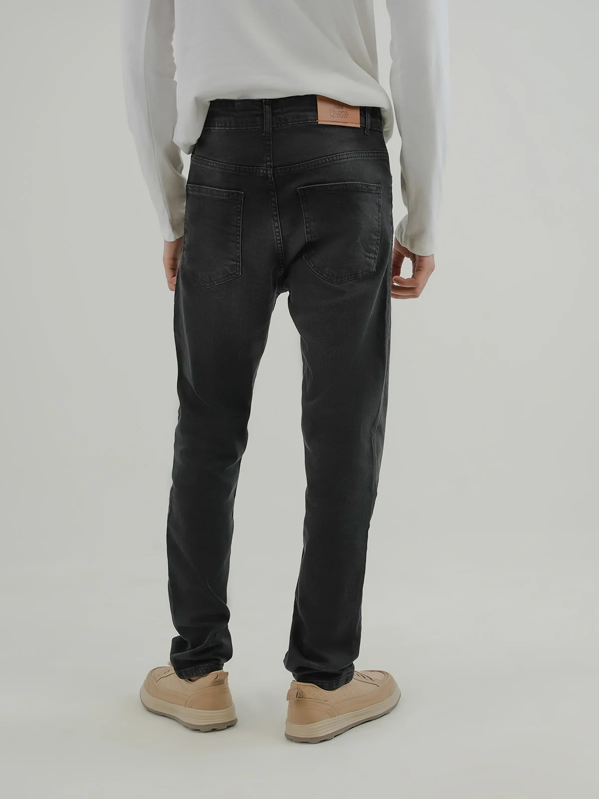 "FENNA" Comfort Slim Fit Denim Jeans - Image 4