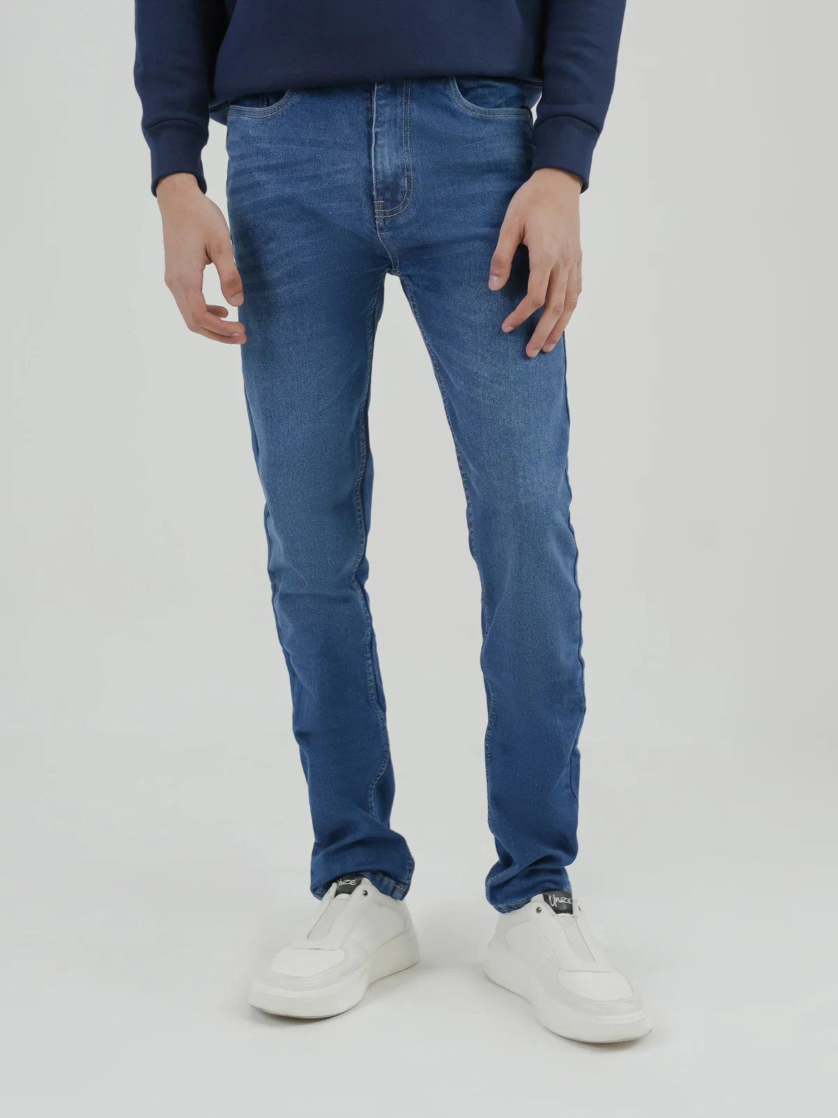 "FENNA" Comfort Slim Fit Denim Jeans