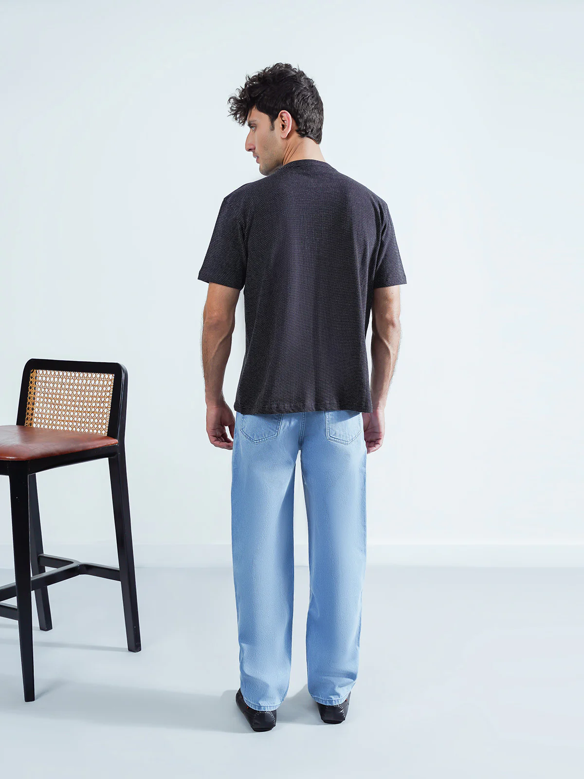 "FIGARO" Casual Regular Fit T-Shirt - Image 4