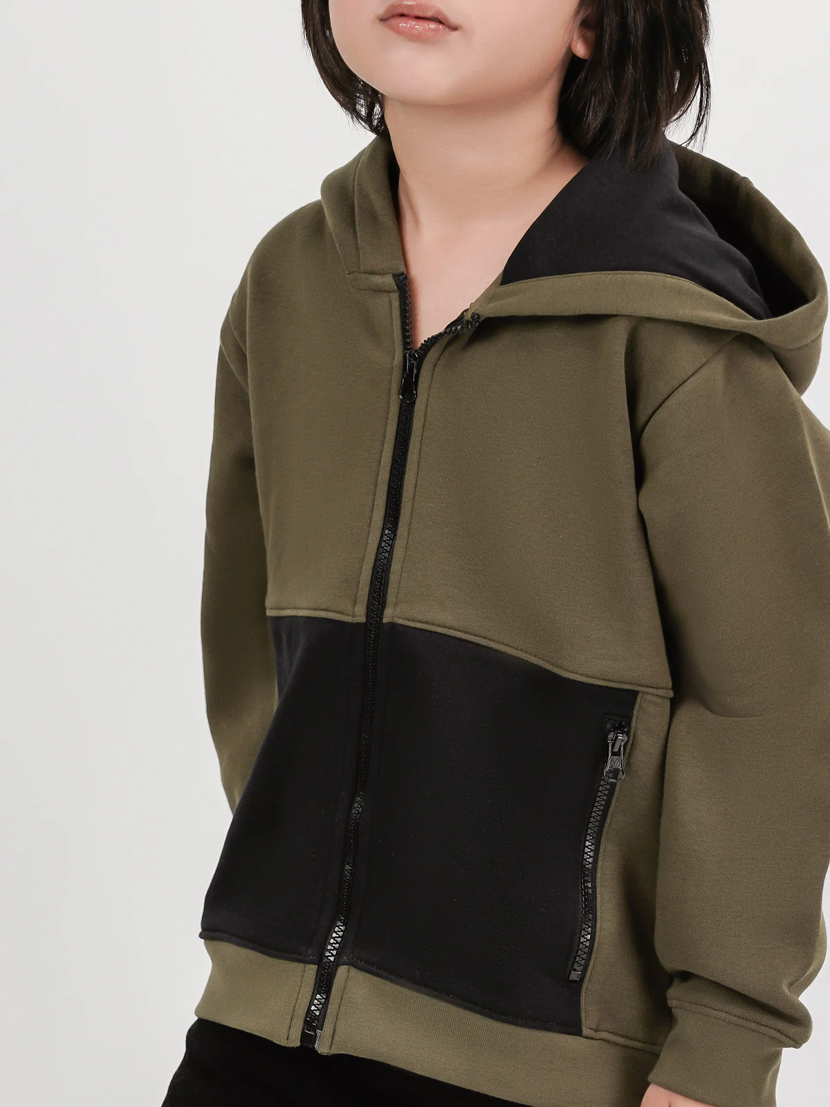 "FLINT" Hoodie with Zip and Pockets - Image 4