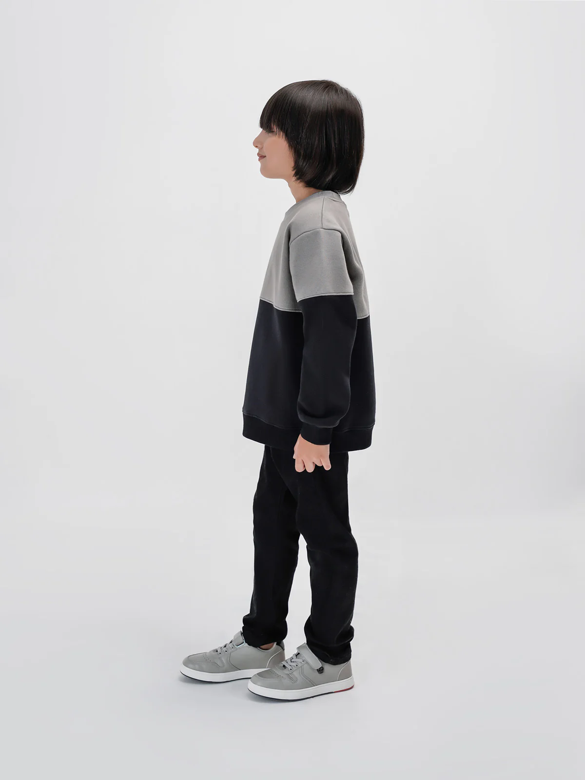 "HEALOXY" Graphic Crew Neck Sweatshirt - Image 3