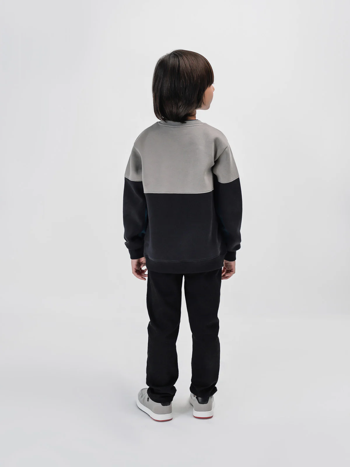 "HEALOXY" Graphic Crew Neck Sweatshirt - Image 5