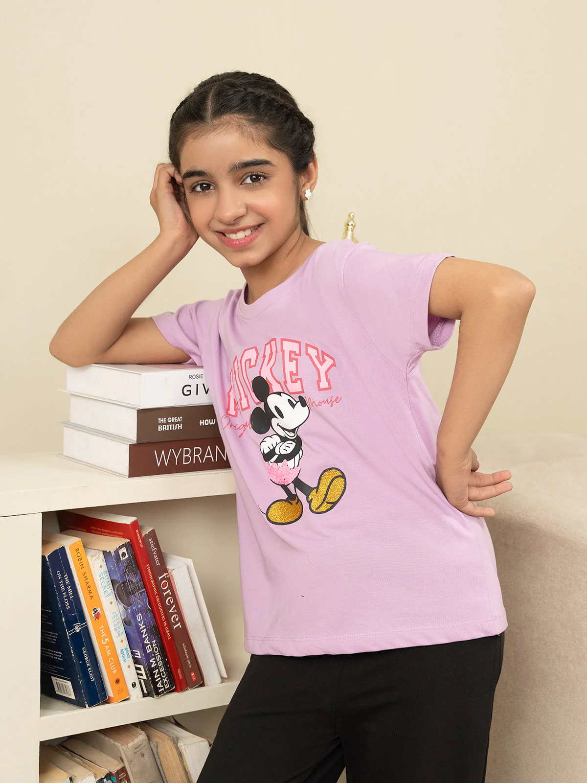 "HERMIO" Graphic Jersey T-Shirt - Image 3