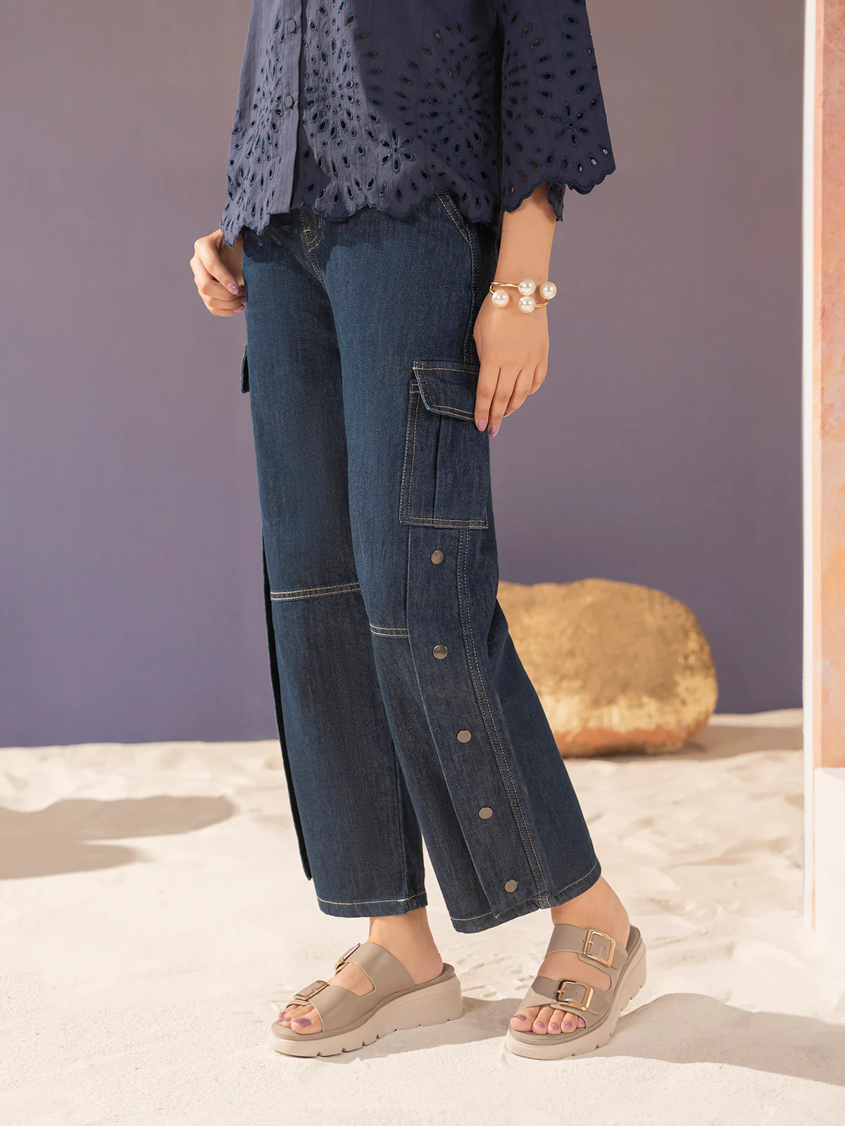"HEZEKI" Cargo Fit Denim Pant