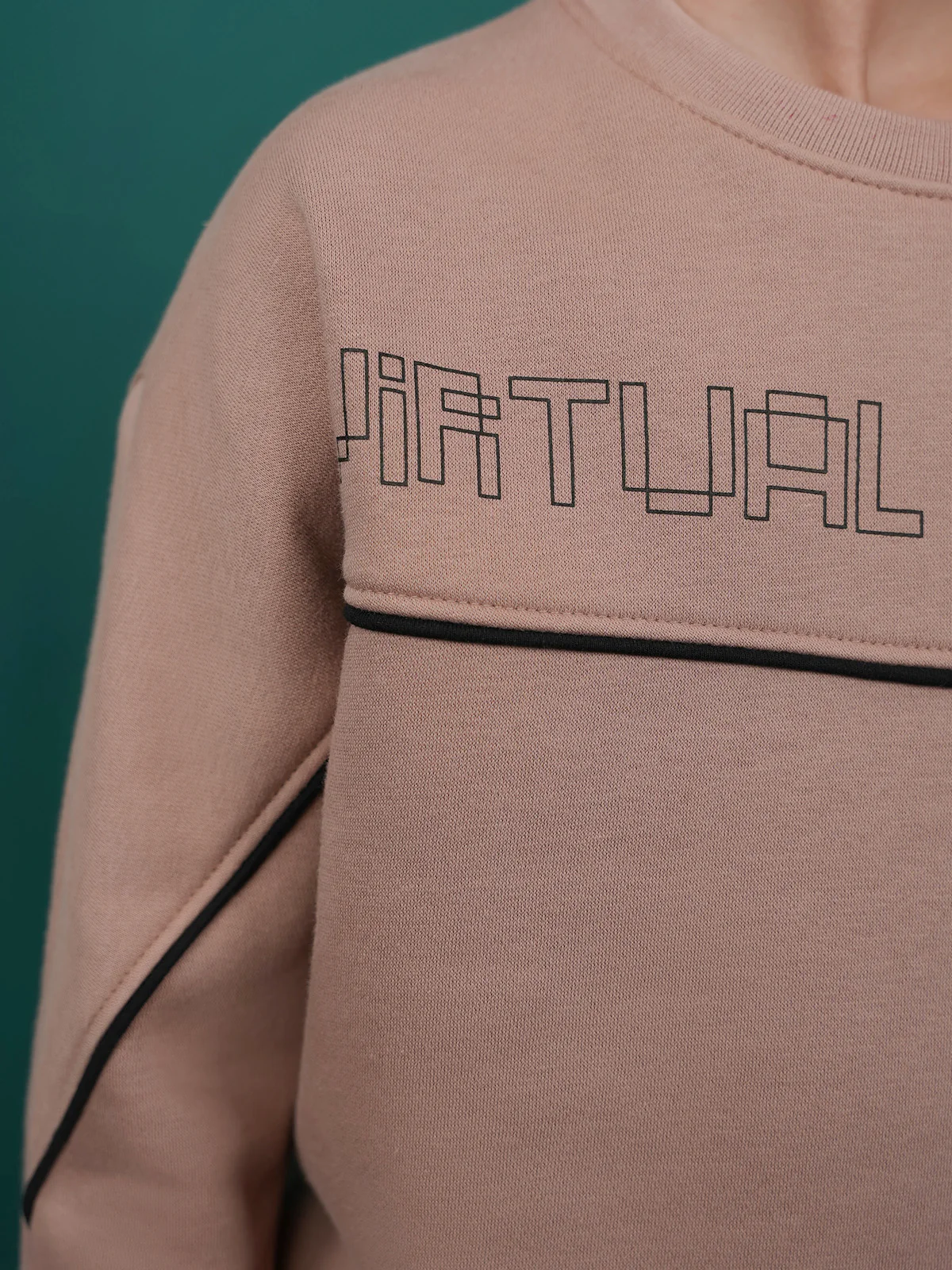 "INGRAM" Comfort Cut & Sew Fleece Sweatshirt - Image 4