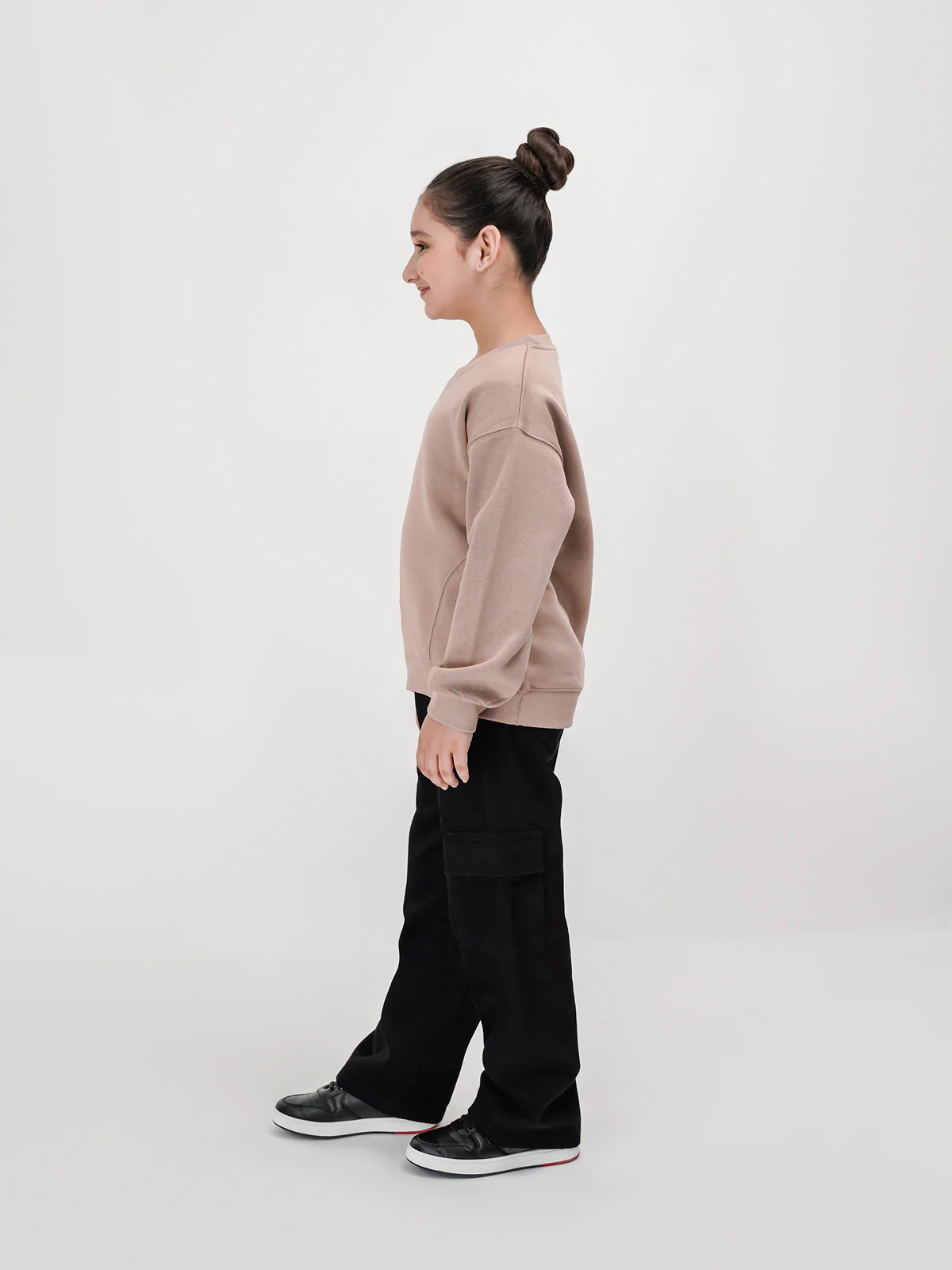 "KAEYLAN" Designer Fleece Sweatshirt - Image 3