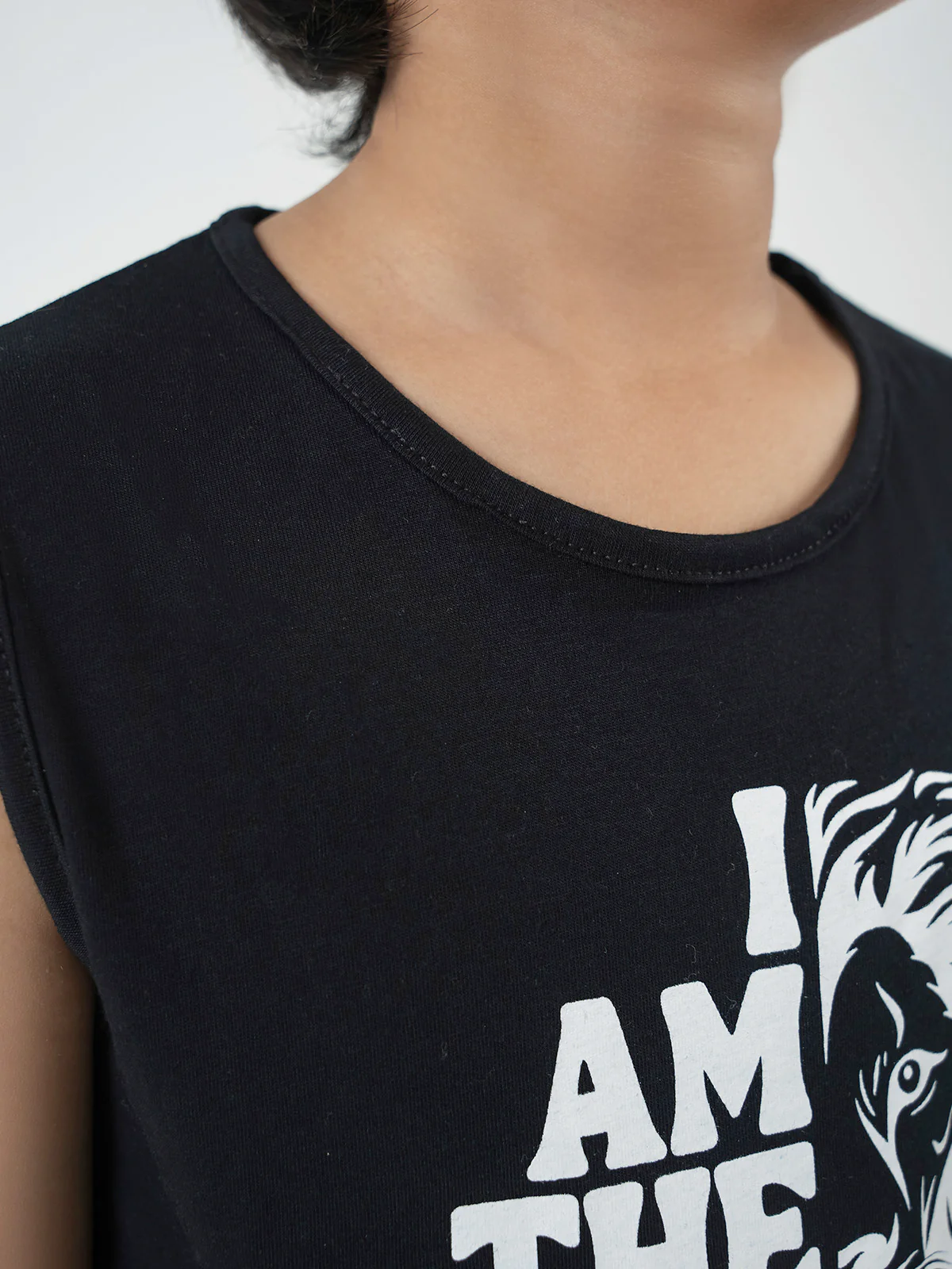 "KAORI" Cut & Sew Regular Fit Tank Top - Image 4