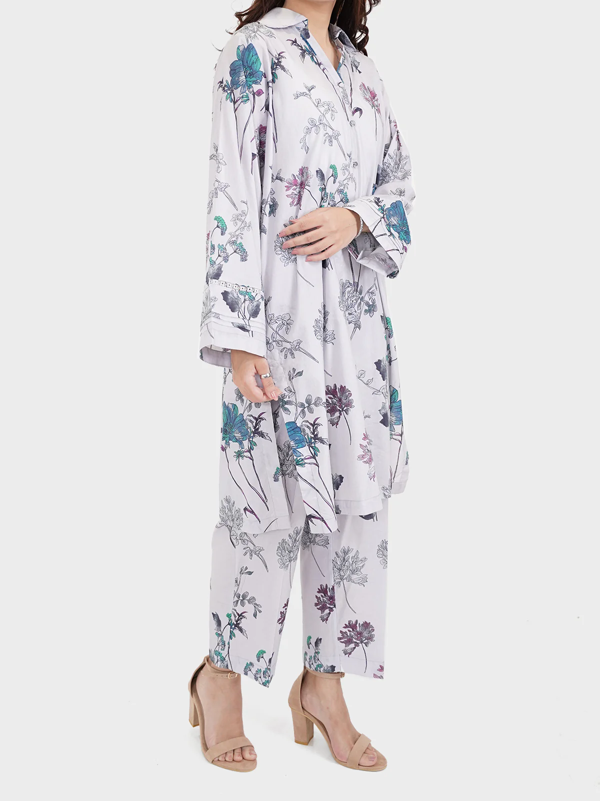 "KASUMI" Printed Two Piece Suit - Image 2