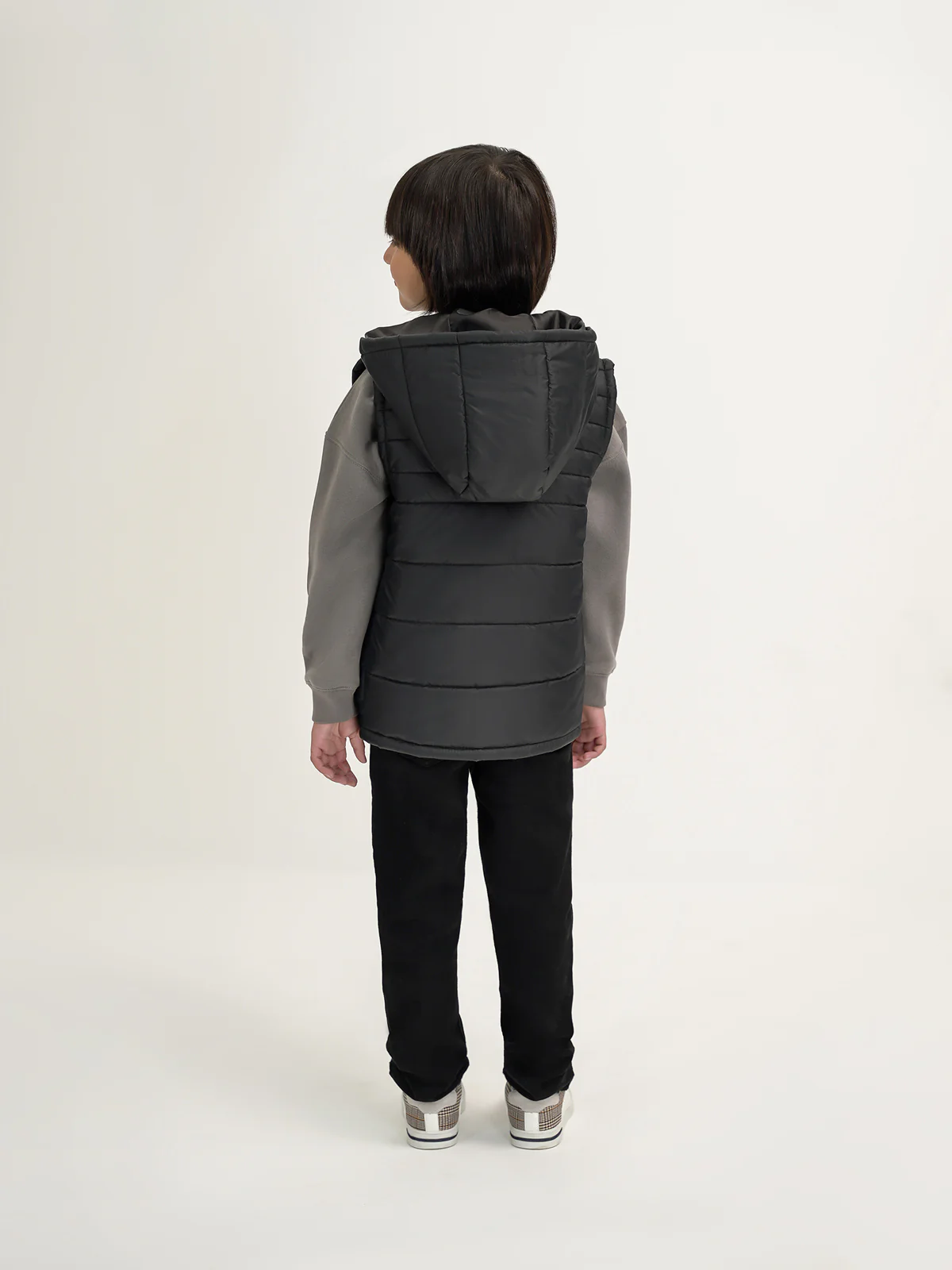 "KESHI" Sleeveless Puffer Jacket - Image 4
