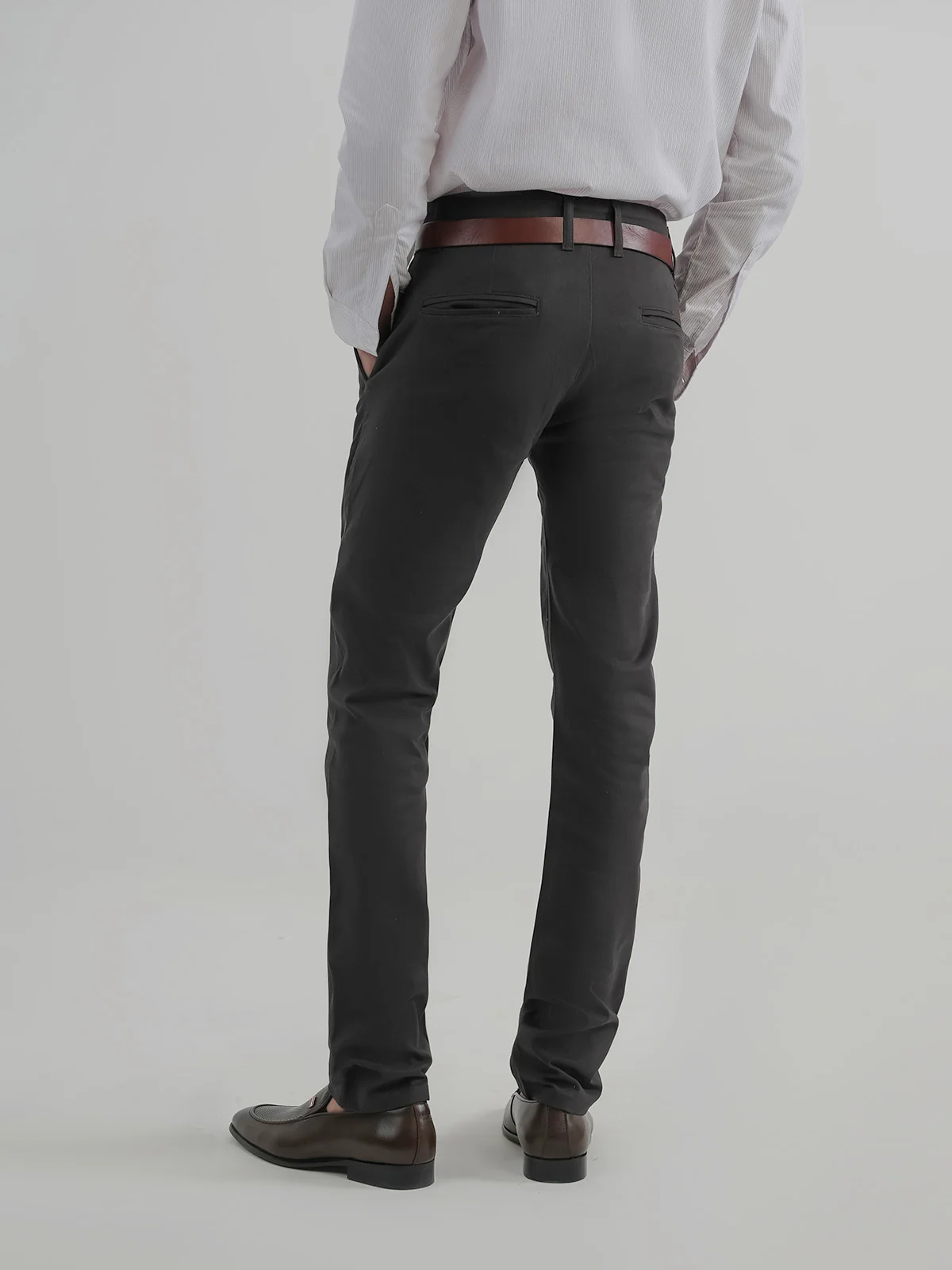 "KORBIN" Solid Slim Fit Twill Chino - Image 4