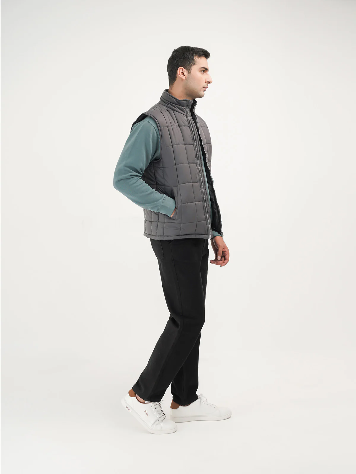 "KRAZ" Sleeveless Zipper Puffer Jacket - Image 3