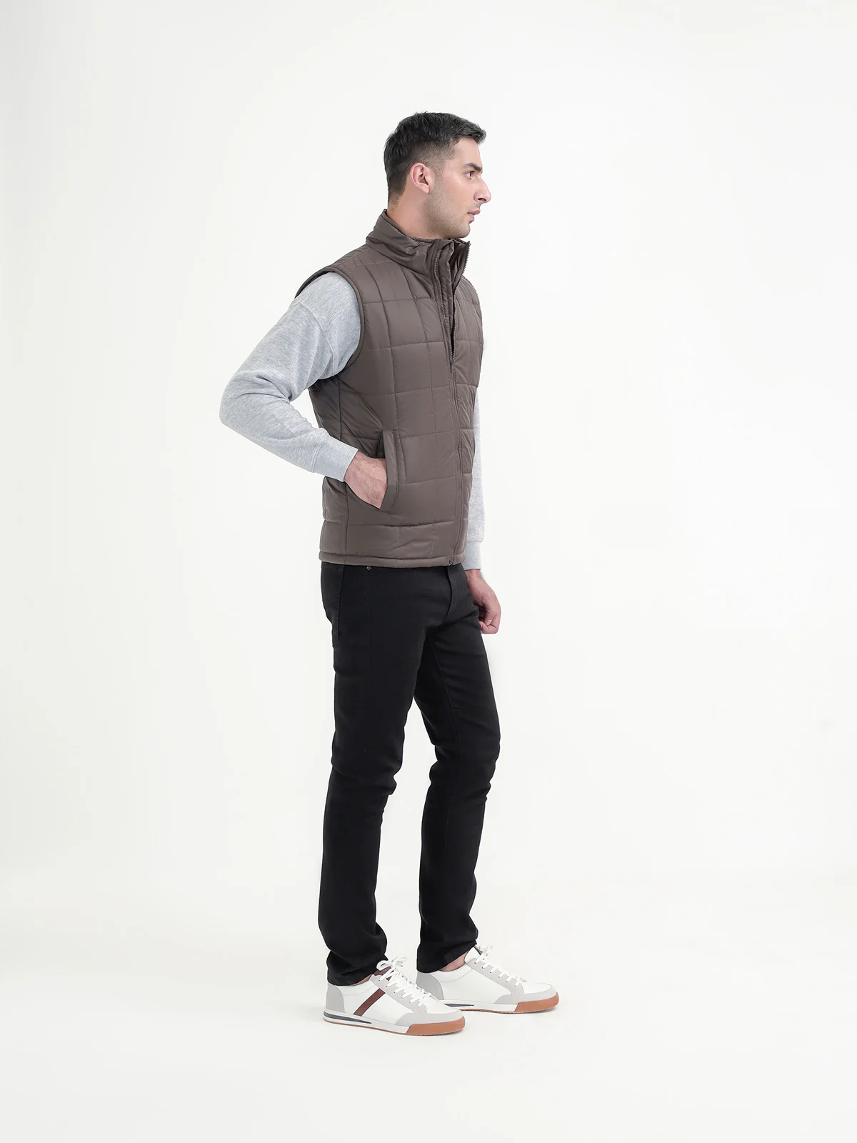 "KRAZ" Sleeveless Zipper Puffer Jacket - Image 3