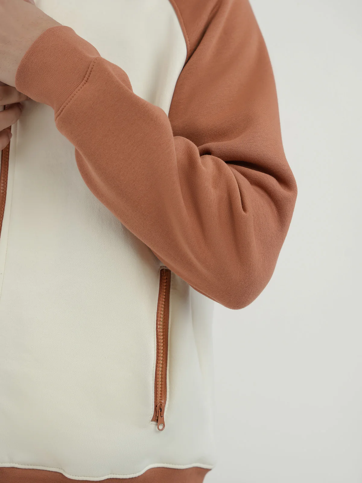 "KWINT" Cut & Sew Fleece Track Suit - Image 4