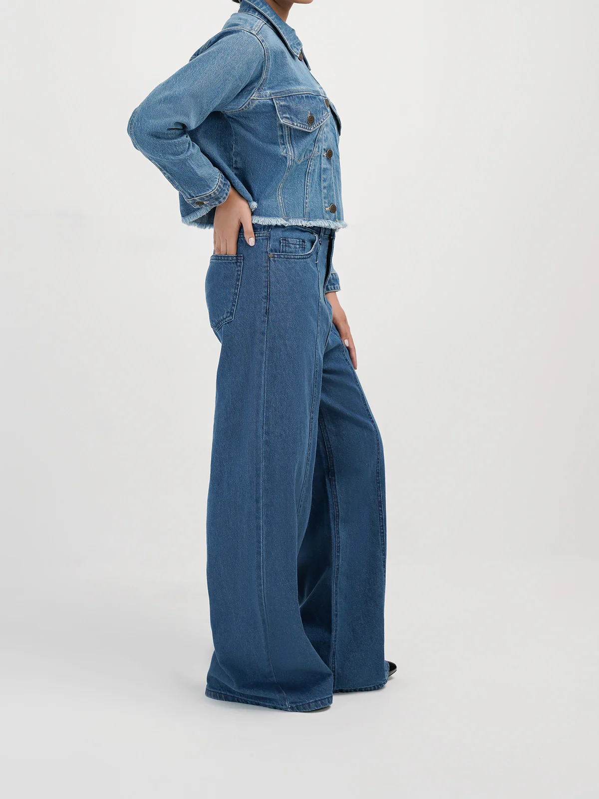 "MALIN" Cropped Designer Denim Jacket - Image 3